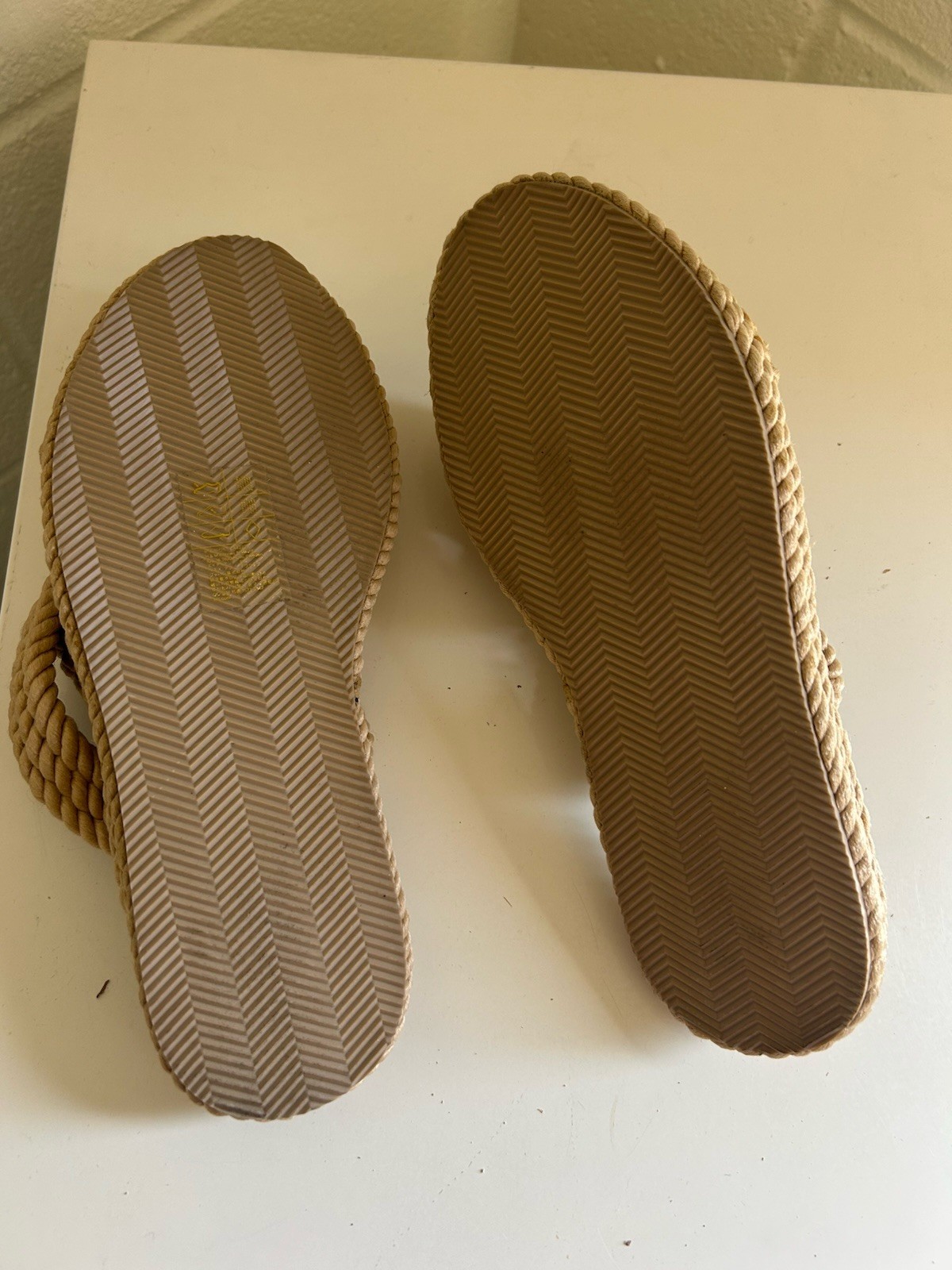 PF2 Women’ H&M Woven Beige Chunky Straw Raffia Natural slide on Sandals 8 / 39