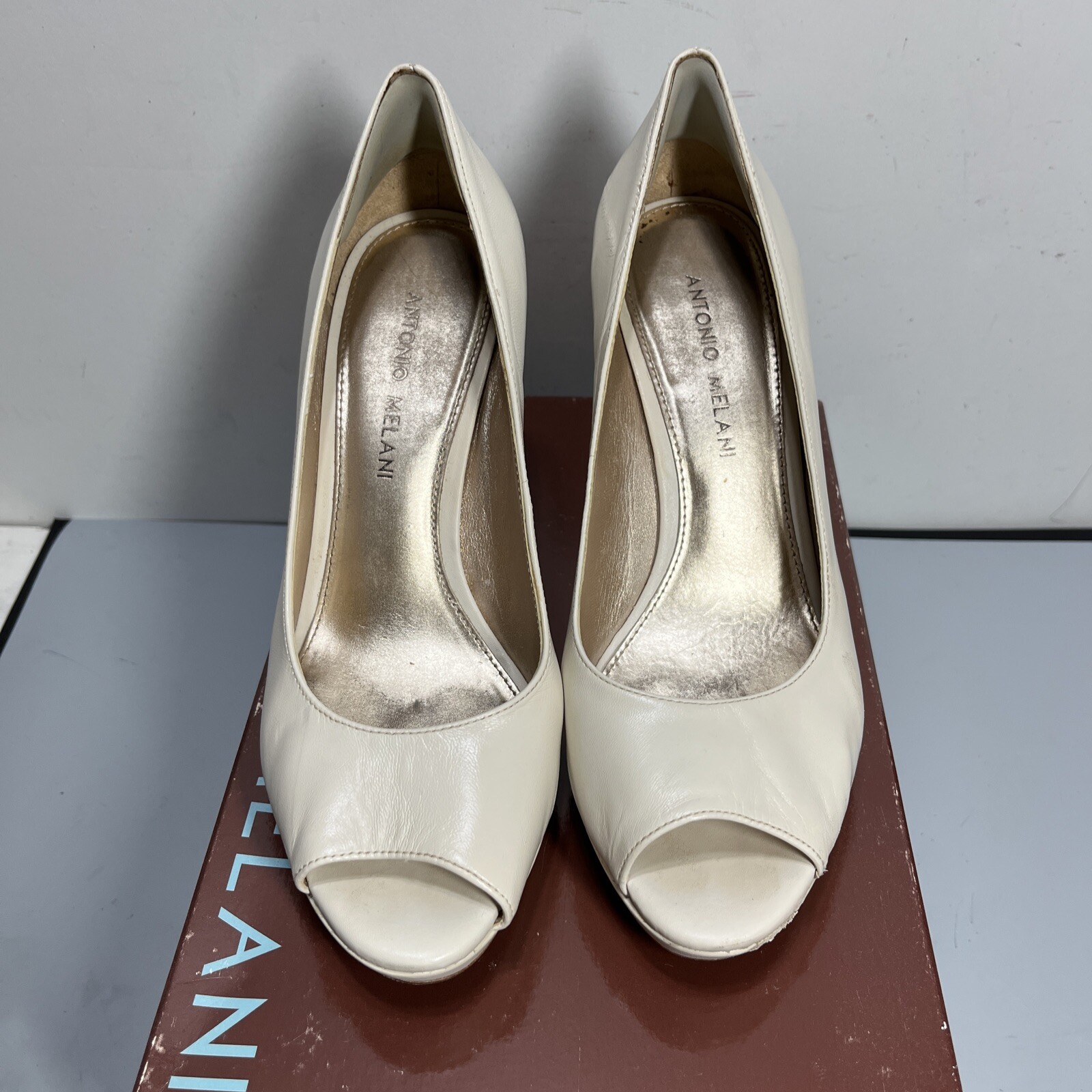 Antonio Melani Open Toe Pumps Size 7 M Color: Rice EUC