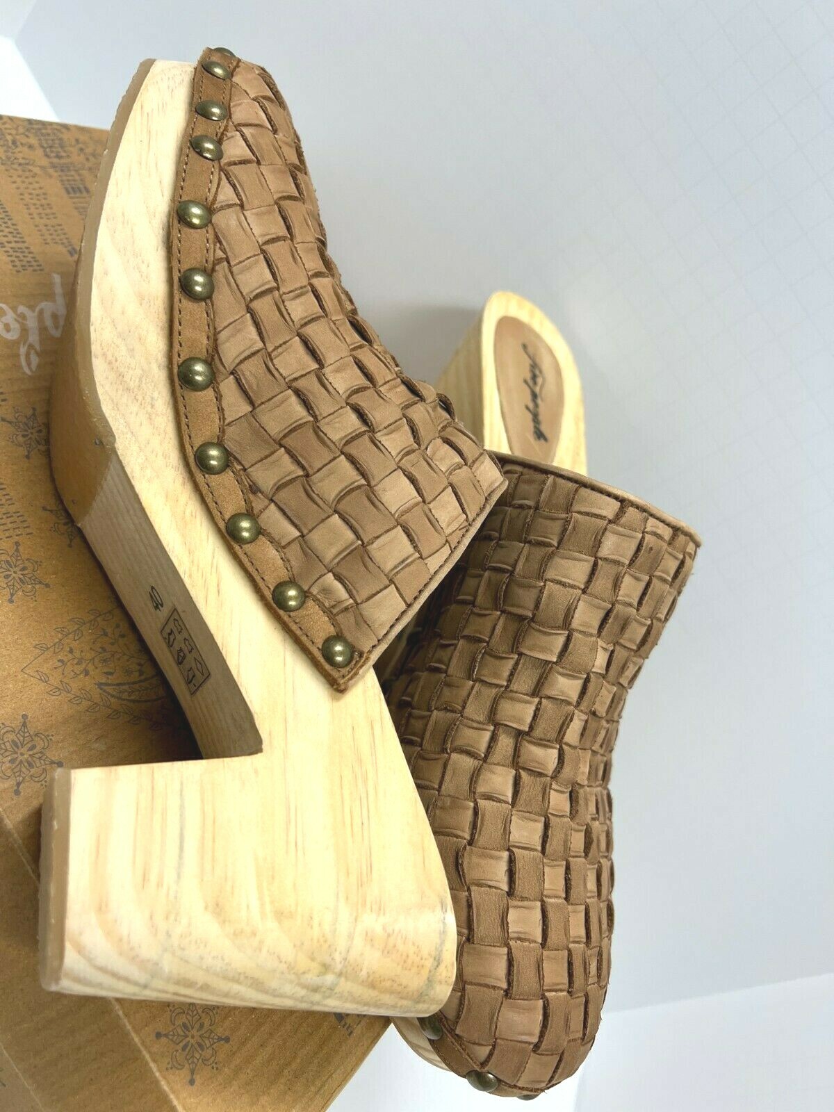 $160 Free People Adelaide Clog NIB Taupe Tan Sizes 6,7,8,9,10 (36-40 EU) 3″ Heel
