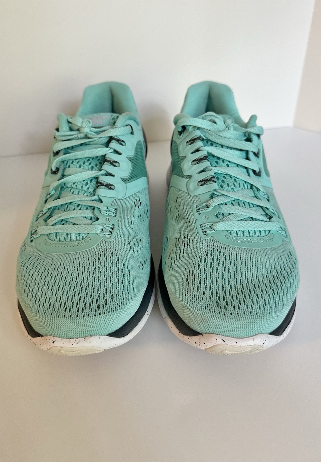 Nike Lunar Eclipse 4 Women’s 9 Running Shoes