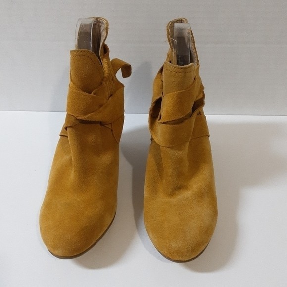 Diba women block ankle boots leather suede 7.5us boho casual mustard Festival