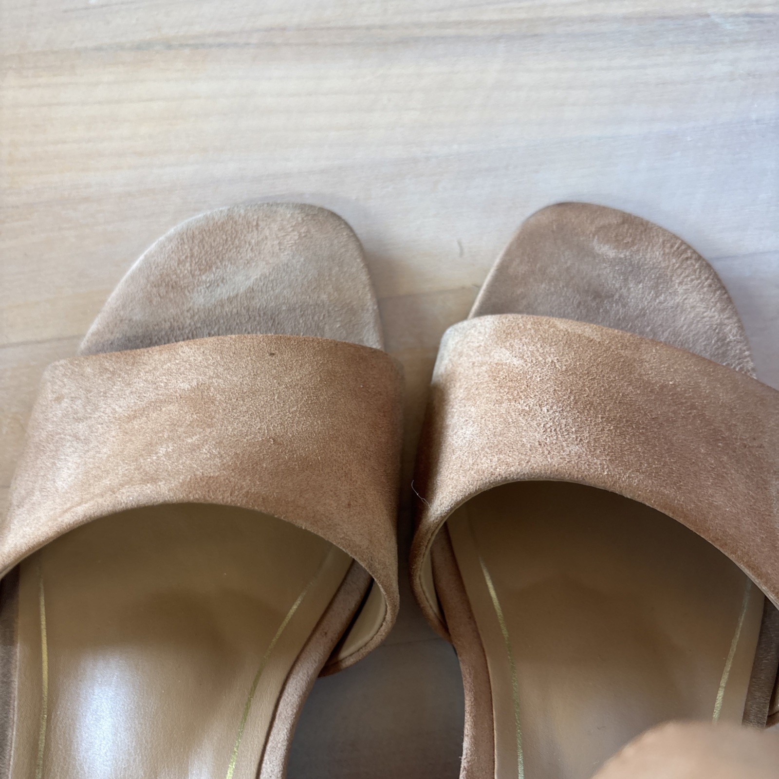 Vionic Chardonnay Suede Block Heel