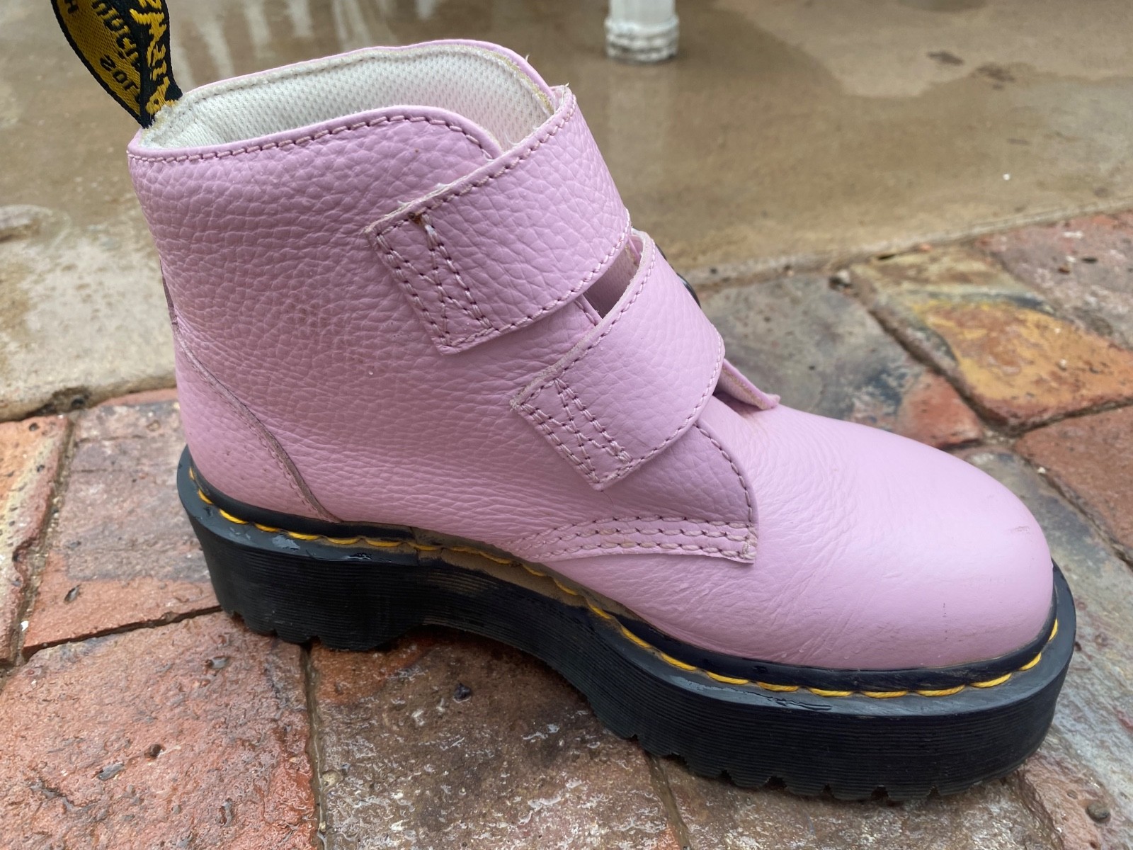 Doc Martens Devon Heart Pink Platform Boots US Women’s 7 ….Barely Worn!