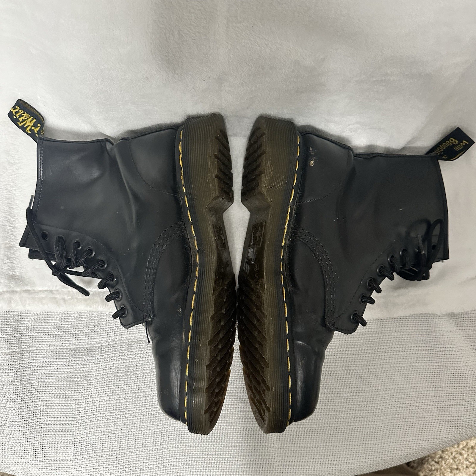 Dr. Martens 1460 Black Leather Round Toe Lace Up Ankle Boots Women’s Size 7