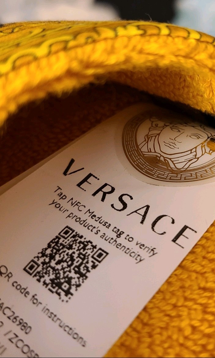 Versace* *AUTHENTIC* Baroque-Print Slide Slippers in Gold/Yellow & Black