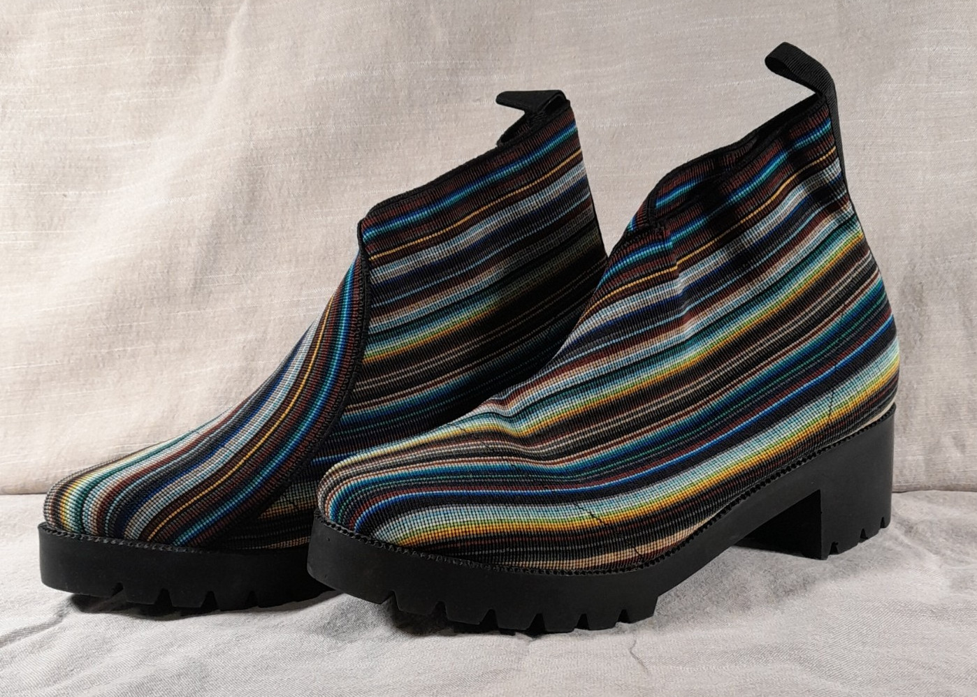 Chunky Y2K Charleston Shoe Co Monterey MultiStripes Pull On Ankle Lug Boots Sz 7