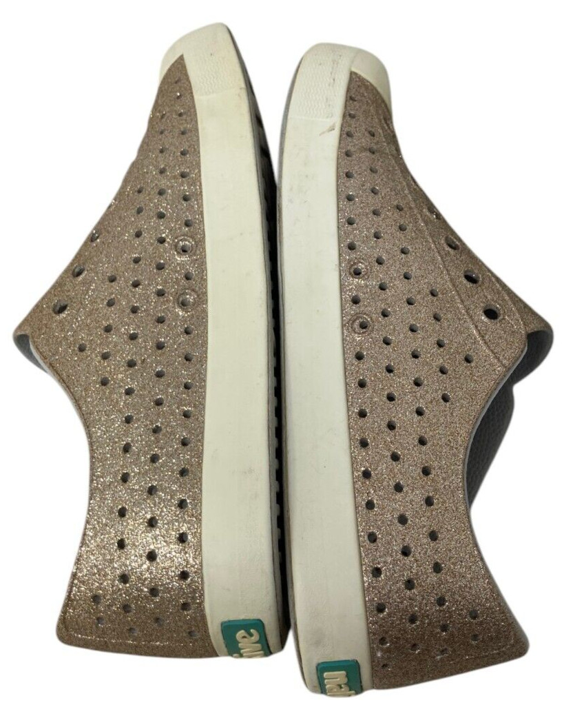 Native Slip-On Gold Glitter Shoes Size 10 Women’s Jefferson Metal Bling