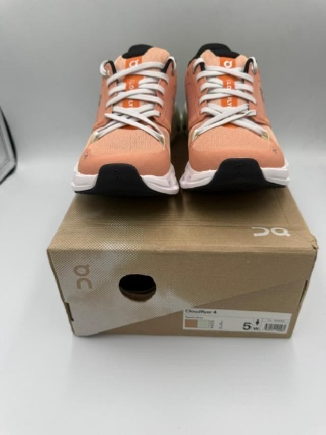 On Cloud – Cloudflyer 4 – Peach/Aloe -Women’s Size 5 New