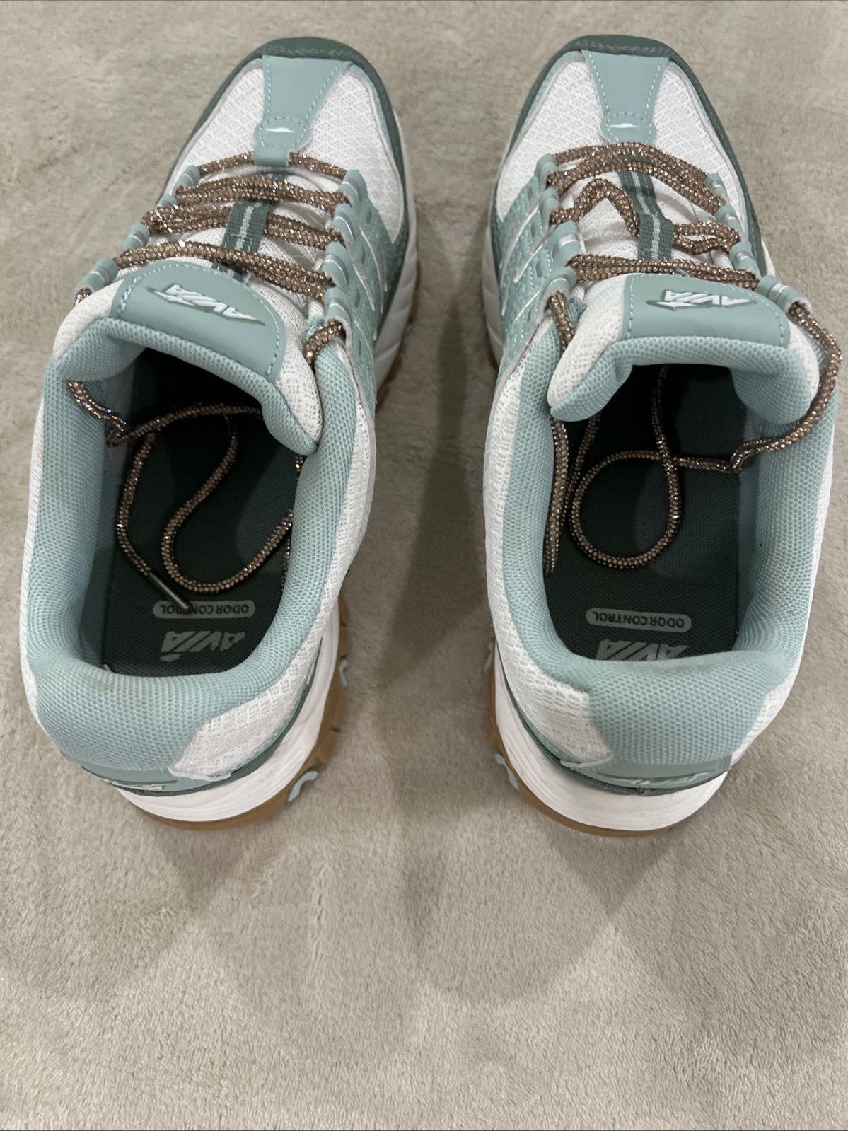 Avía Womens Athletic Sneakers White Mint Green Walking Shoes Size 9.5 Wide W