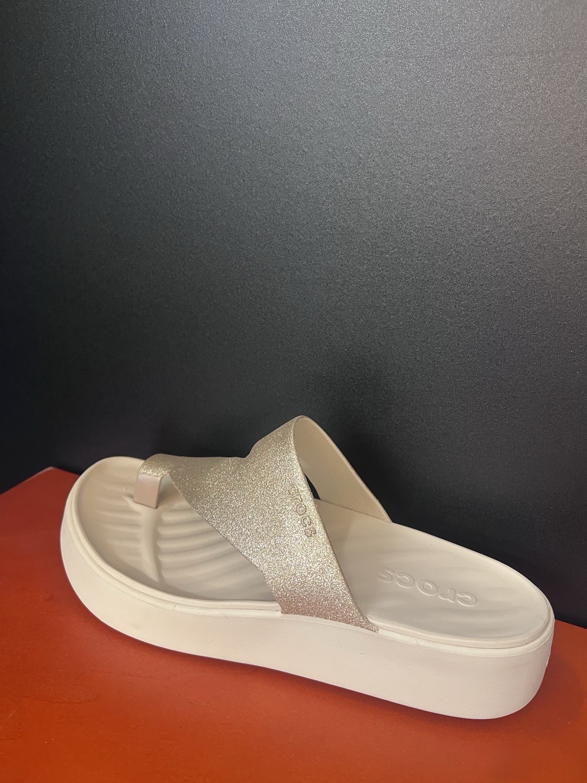 Crocs Women’s Size 10 Silver Glitter Croslite Slip-On Platform Sandals Comfort