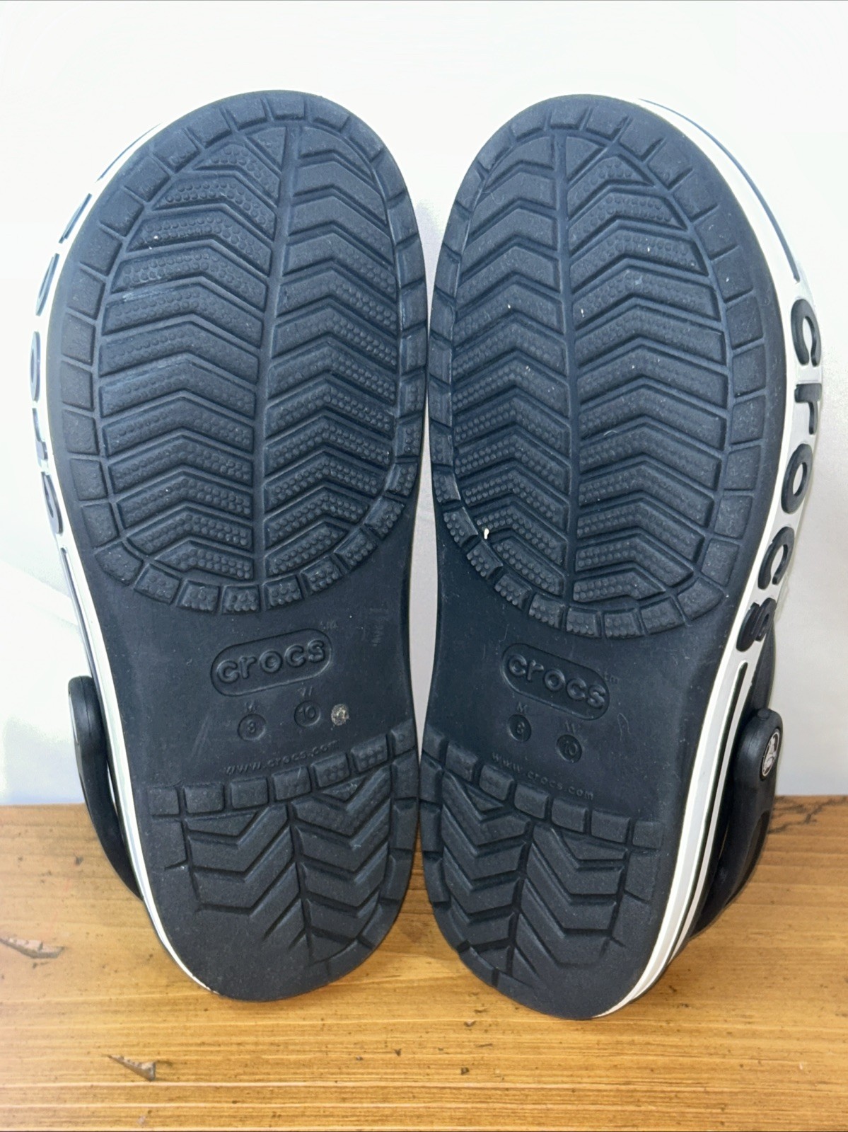Crocs Comfort Shoes W/10 – M/8 Bayaband Clogs Iconic Slip On Black White