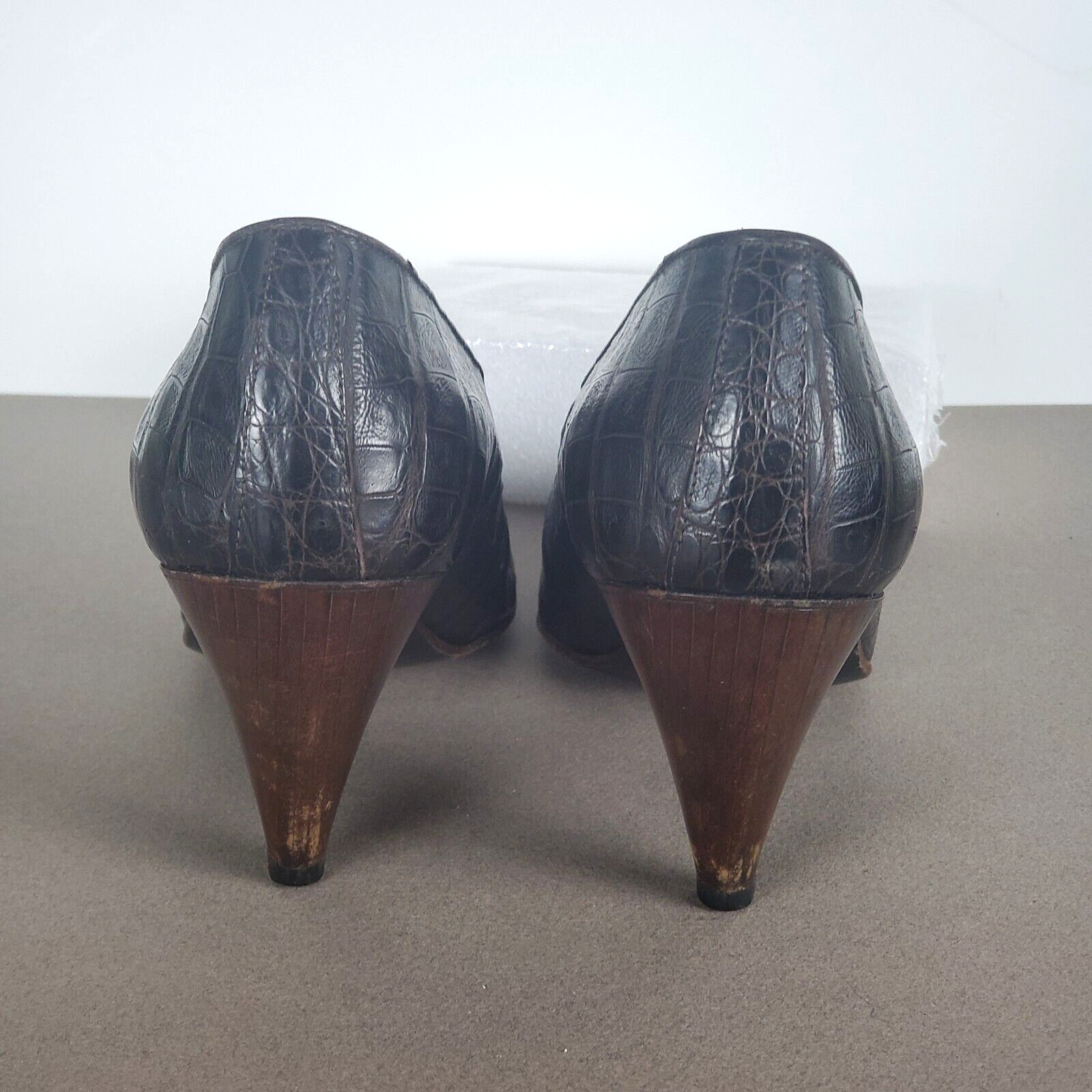 37 EU Maud Frizon Brown Alligator Leather Al Pump 2.75in Heel Italy