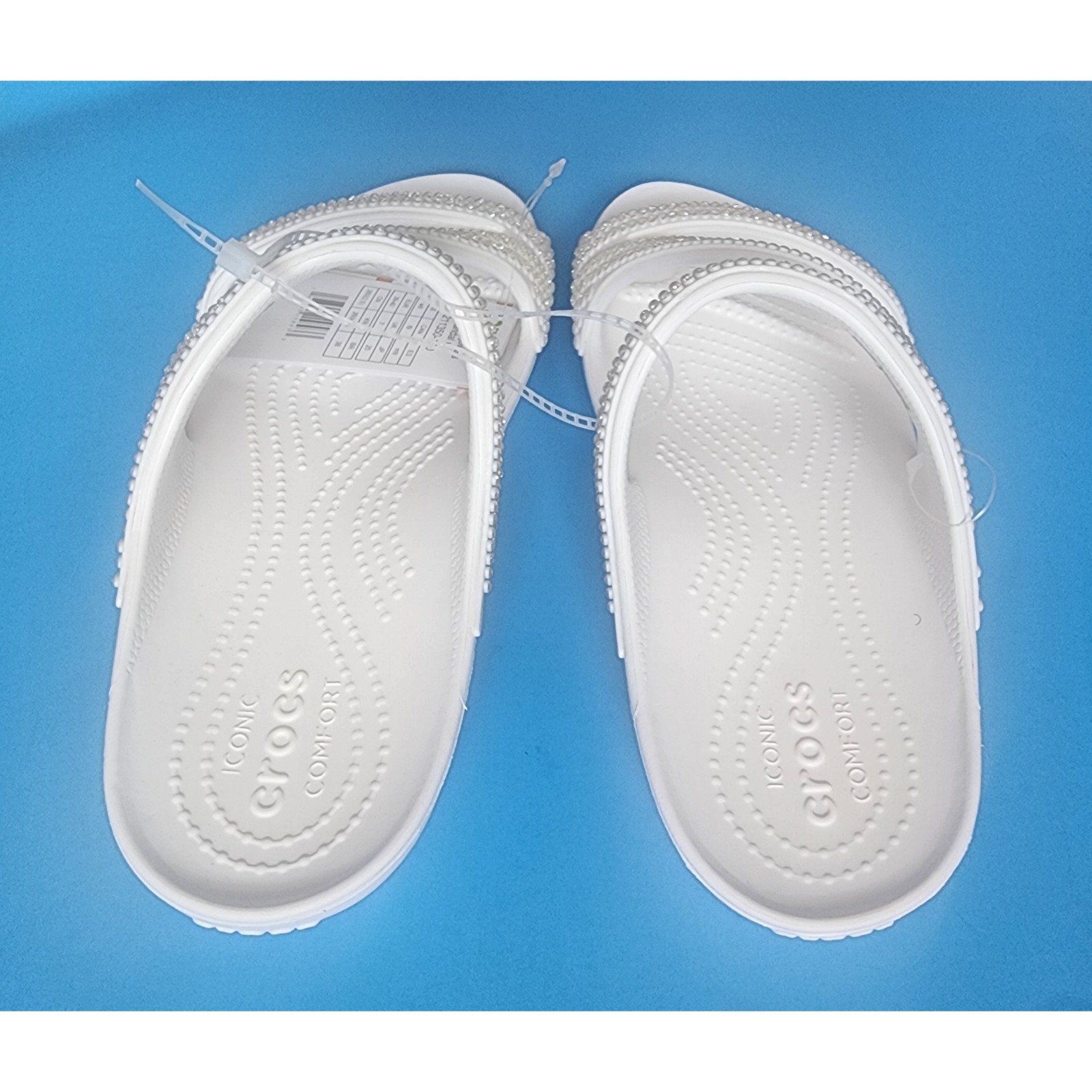 NWT Crocs Womens Kadee II Jewels Sandals Size 9 White Diamante Embellishments.