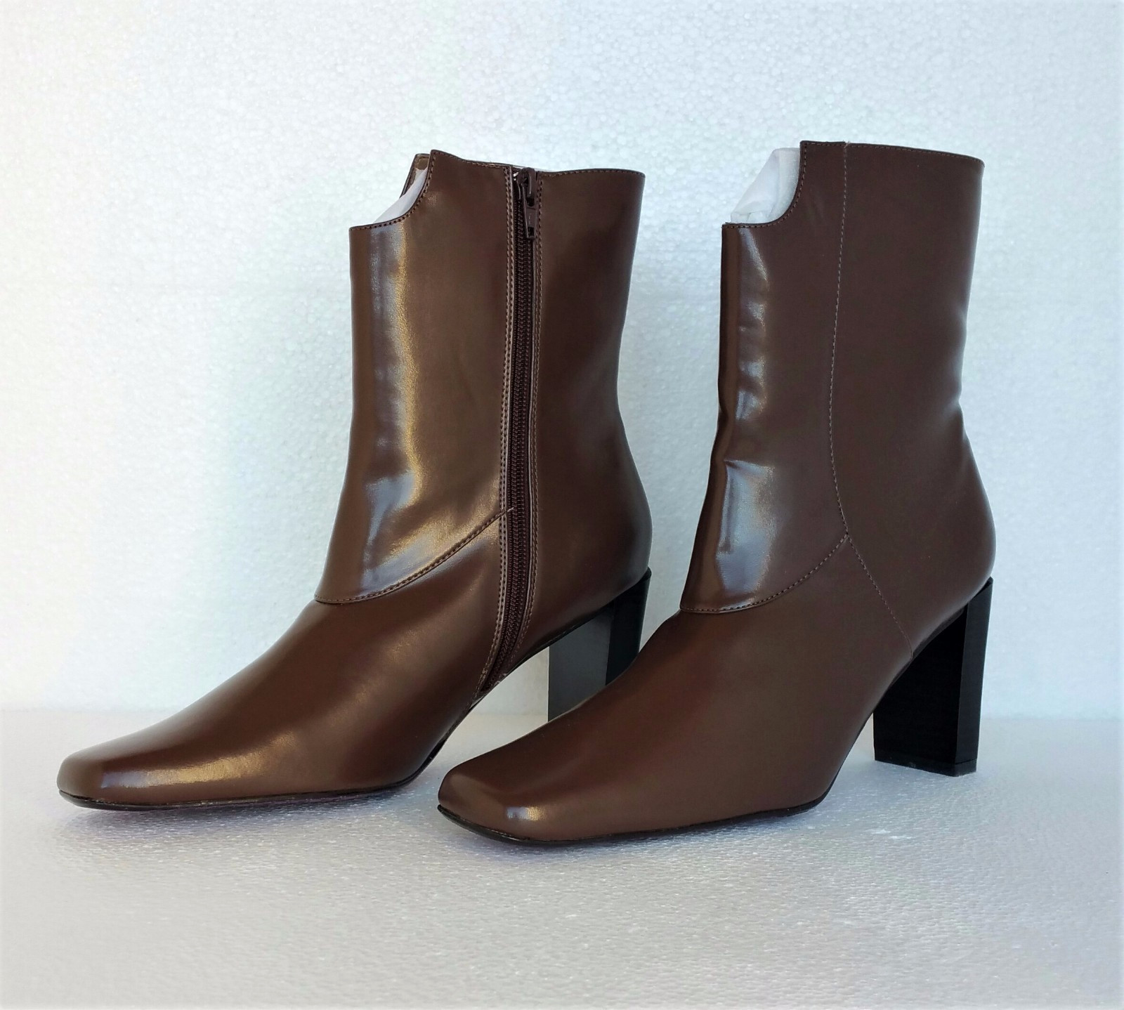 Suzanne Somers Boots NEW Brown Faux Leather Ankle Boot Lined 8.5 / 8 1/2 Medium