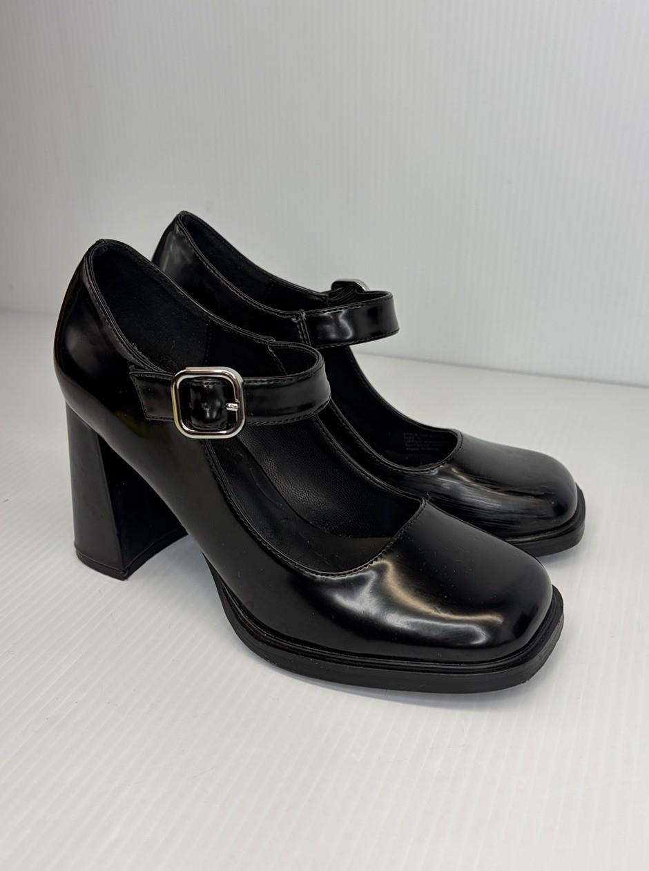Olivia Miller Women’s Block Heel Mary Jane Square Toe Patent Leather Black Sz 8