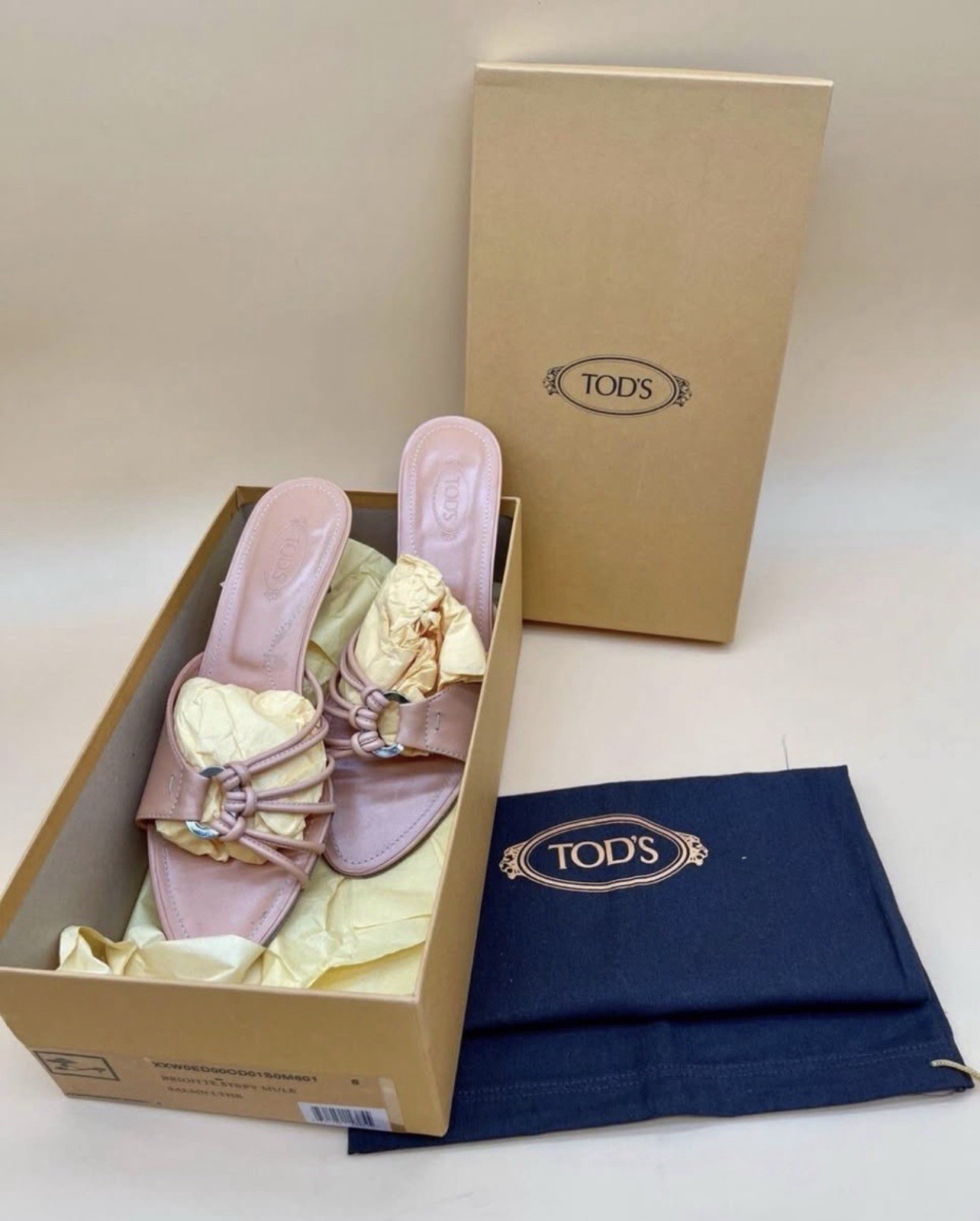 TOD’S “Brigitte” Ladies Salmon Leather Heels, Size 8