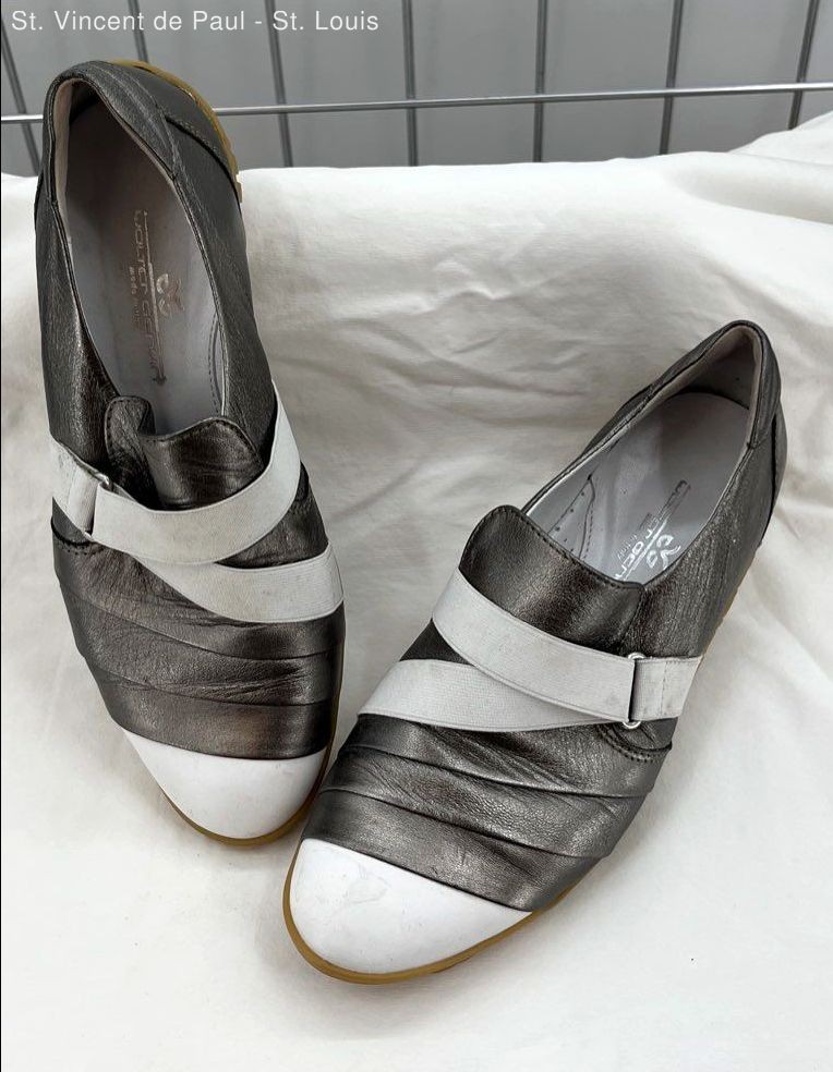 Walter Genuin Women Golf Shoes 367 Metallic Gray White Leather Slip-On 5.5