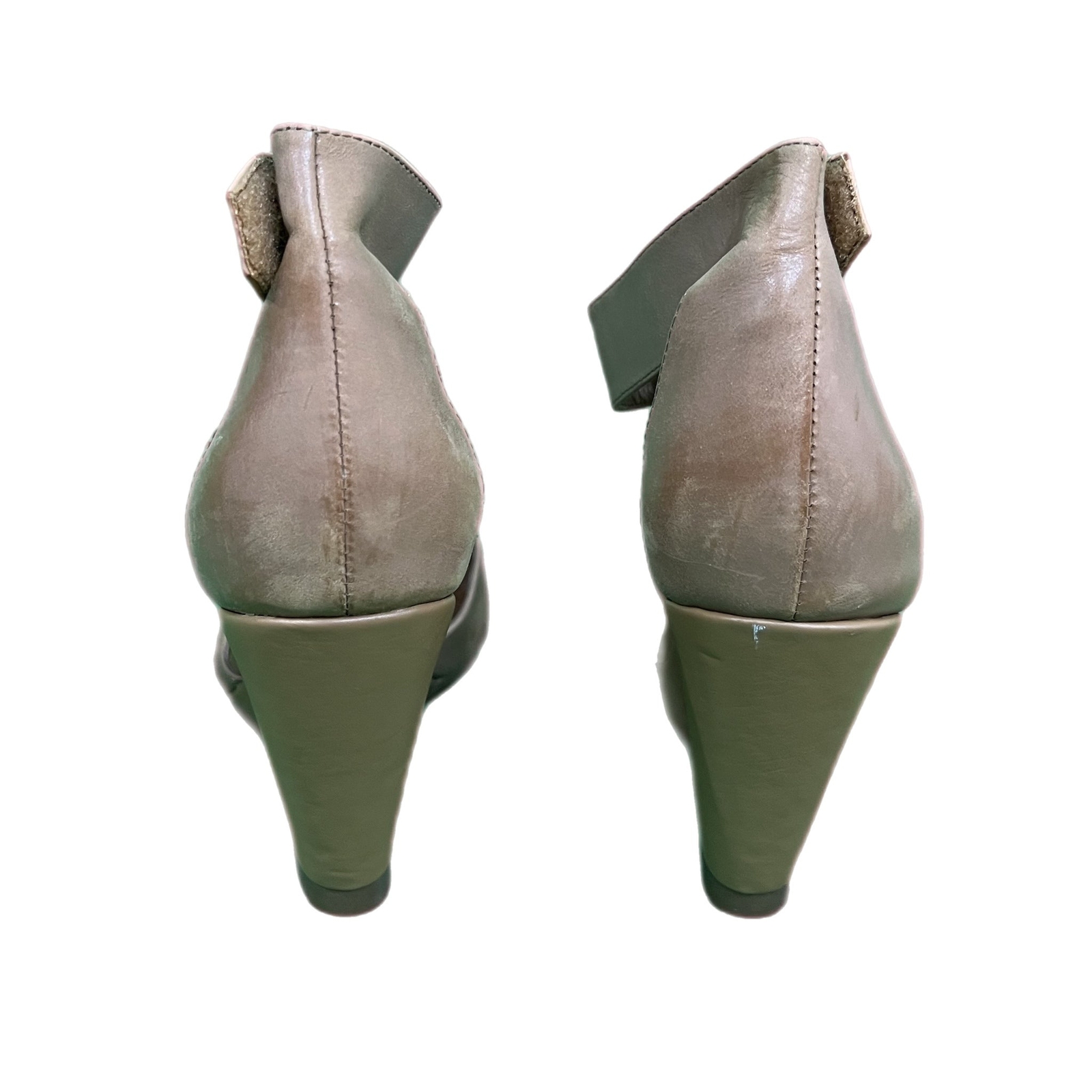 PRE-OWNED – Jeffrey Campbell Semi Pointed Toe Wedges