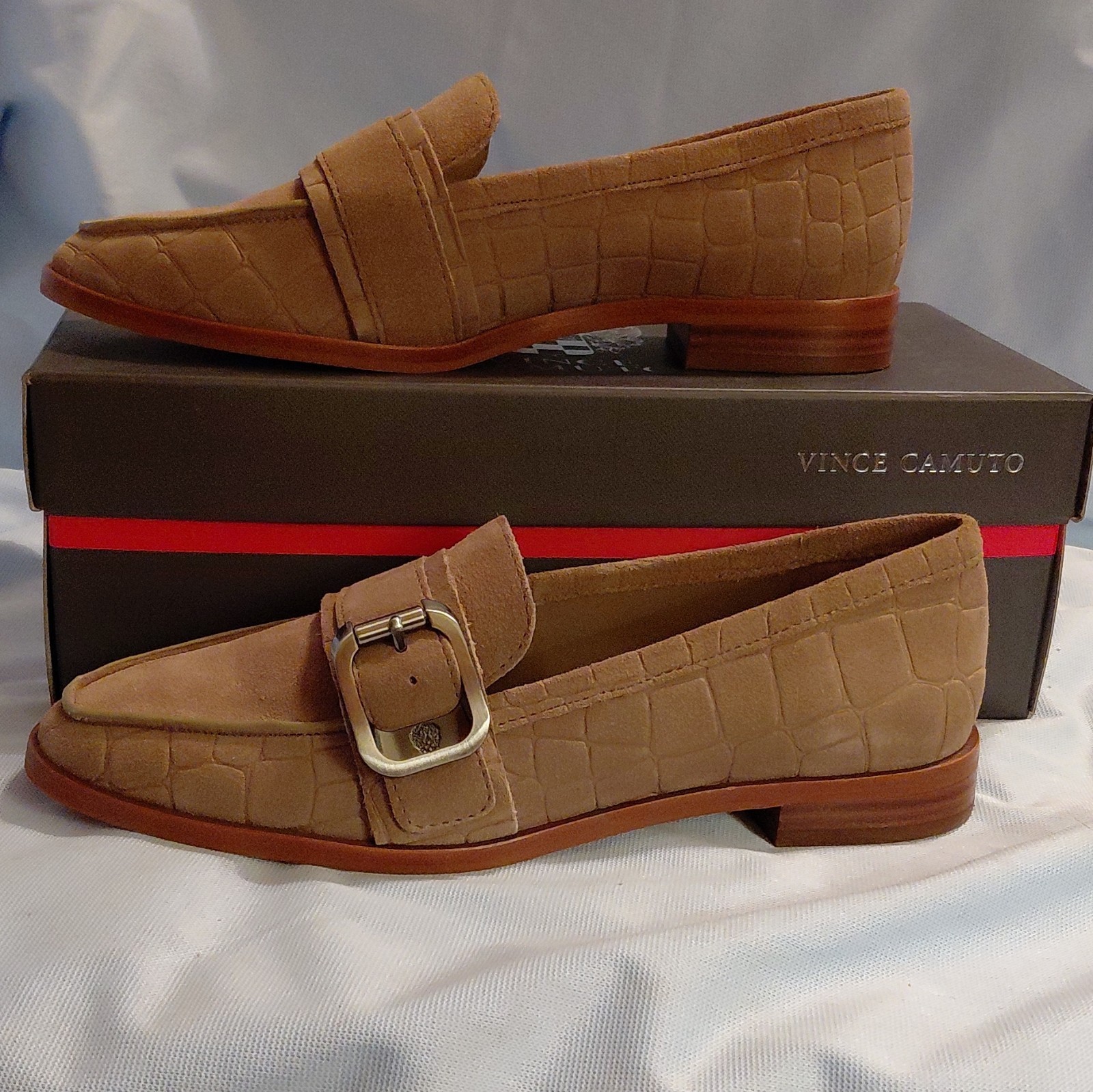 Vince Camuto Women’s Leather Loafer Flat Slip-On Pointed Toe Brown Croc 7