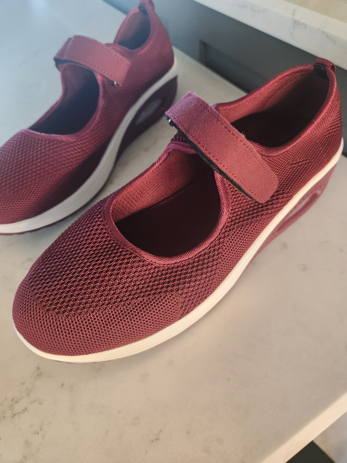 GIT-UP Nurse Shoes Womens Size US 10. 5-11 Cozy Safety NON SLIP Maroon EU 44
