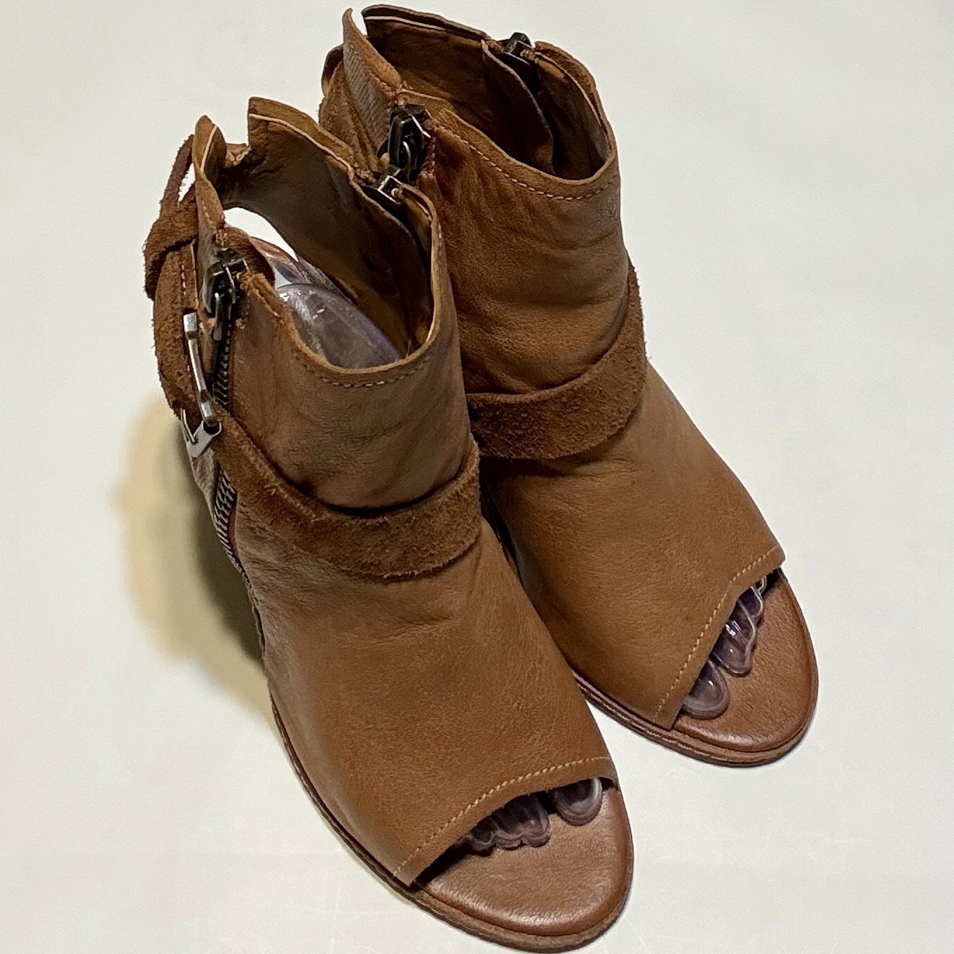 Dolce Vita Port Brown Leather Peep Toe Ankle Booties Side Zip Block Heel US 10