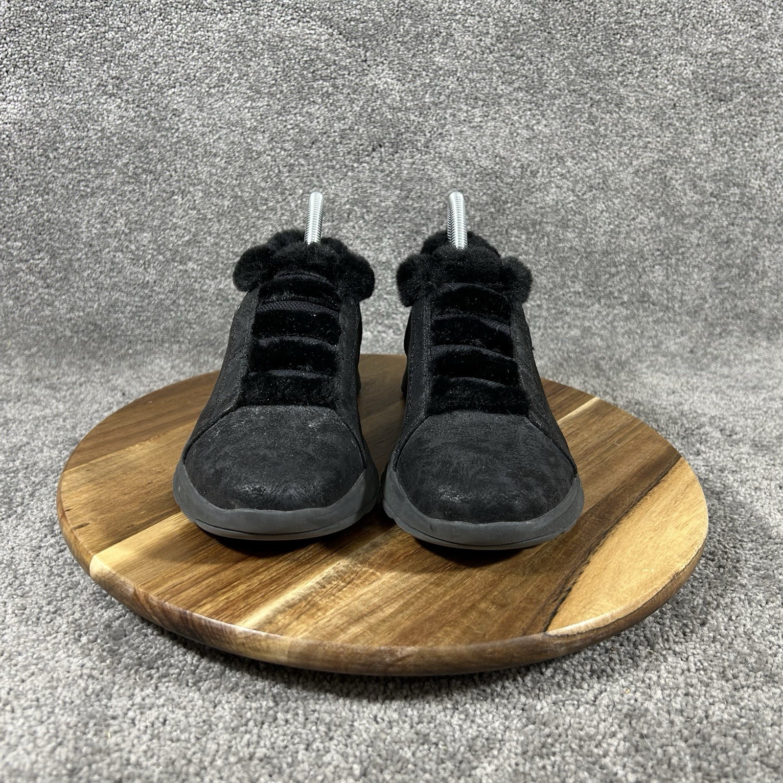 Bzees Golden Women’s Size 7.5 Black Faux Fur Trim Slip On Comfort Shoes Used