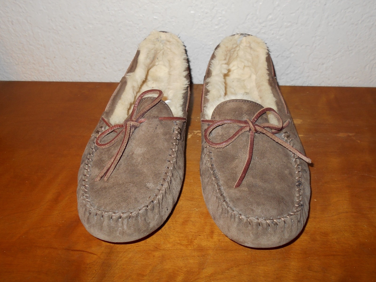 UGG Australia Dakota Espresso Suede Women’s Slipper Moccasins Size 9M