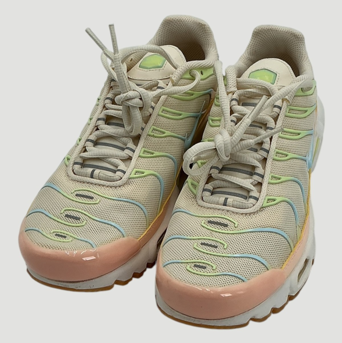 Nike Air Max Plus Women’s Size 6 Crimson Tint/Glacier Blue/Ivory Sneakers NIB