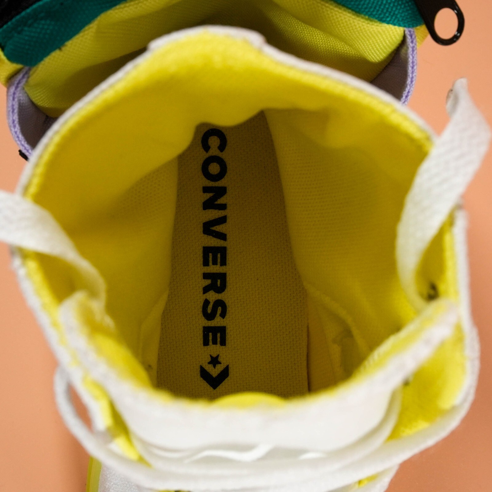 Converse Women’s Chuck Taylor 6 All Star High ‘Buckle Up – White Volt’ Size 6 US