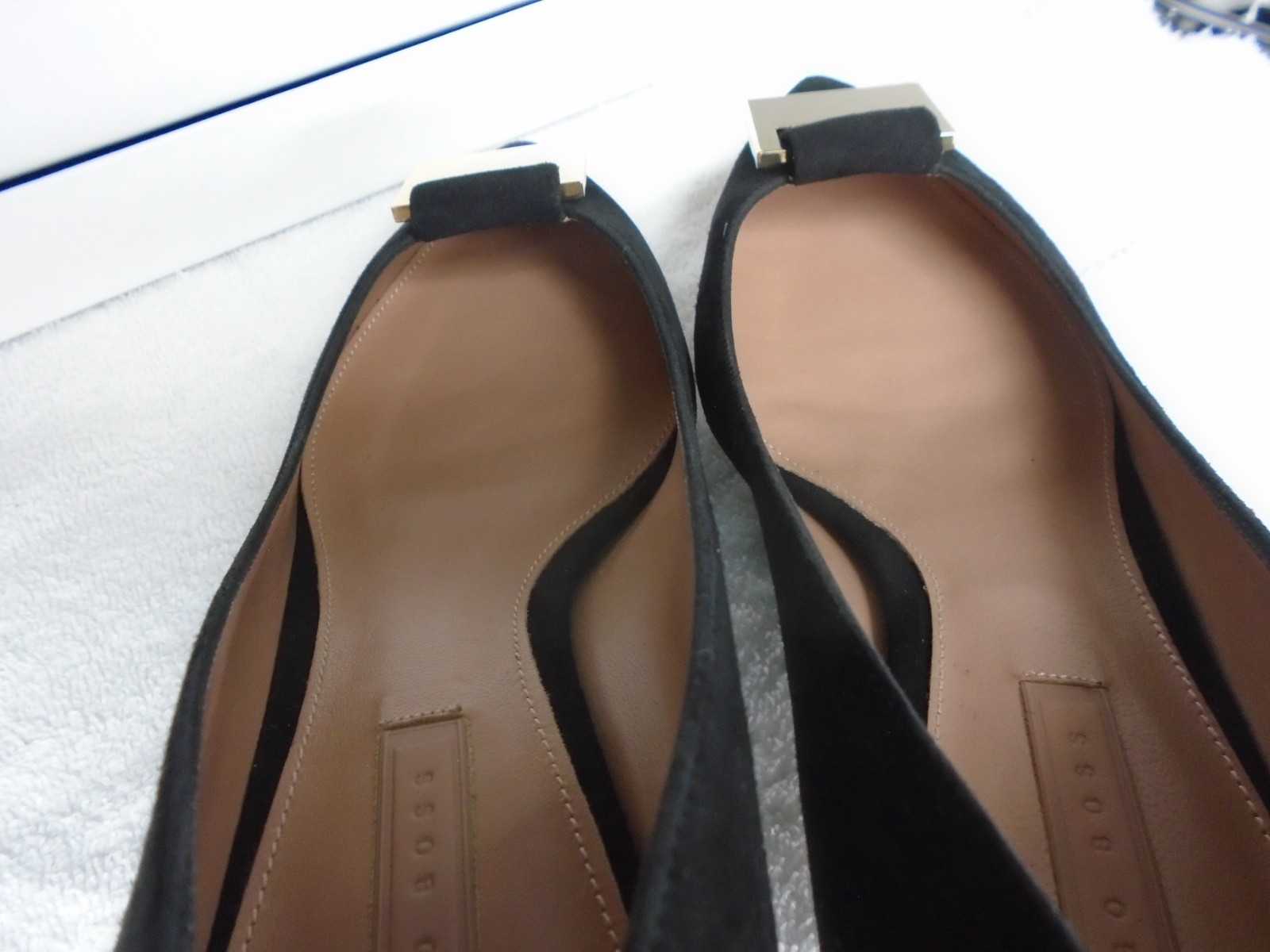 HUGO BOSS Black Suede Leather Munich 35 Pumps Heels Made in Italy Women’s 7.5 US
