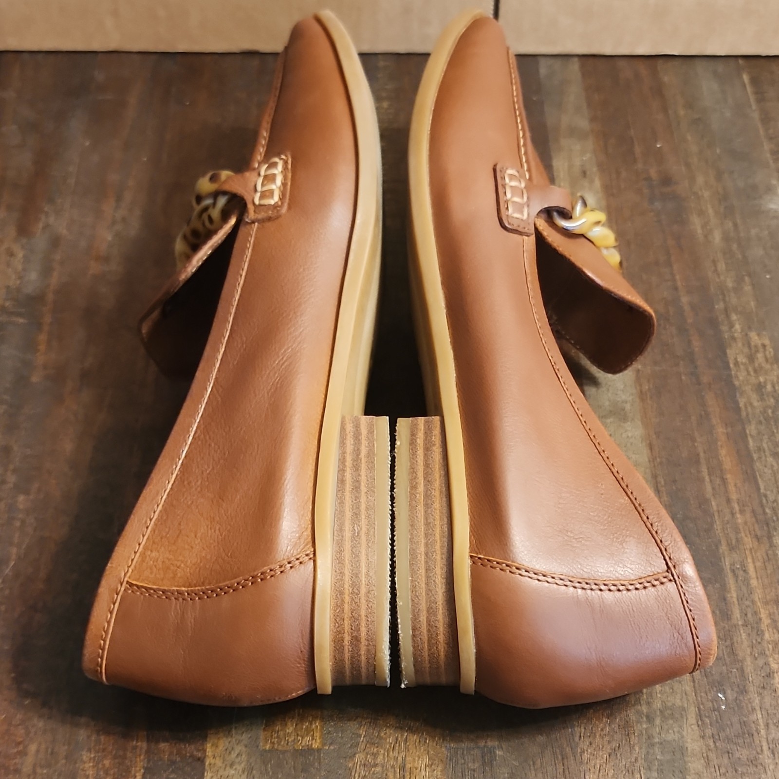 Clarks Sarafyna Iris Women’s Brown Leather Square Toe Loafers US 10 M