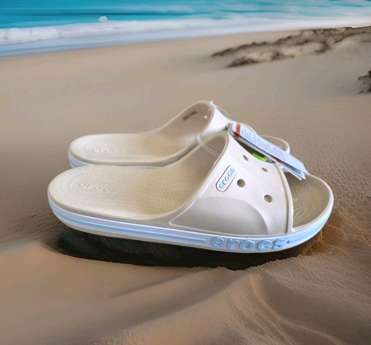 NWT M6 W8 Crocs Bayaband Creme Beige Flip Flops Sandals Men & Womens Beach Shoes