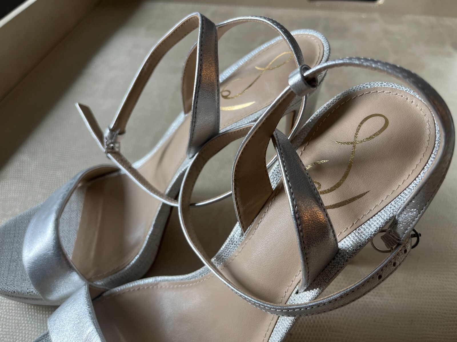 EMILIO PUCCI Satin Blue/Green Ankle Wrap Sandal Pumps USED Womens Size 40 w/ Box