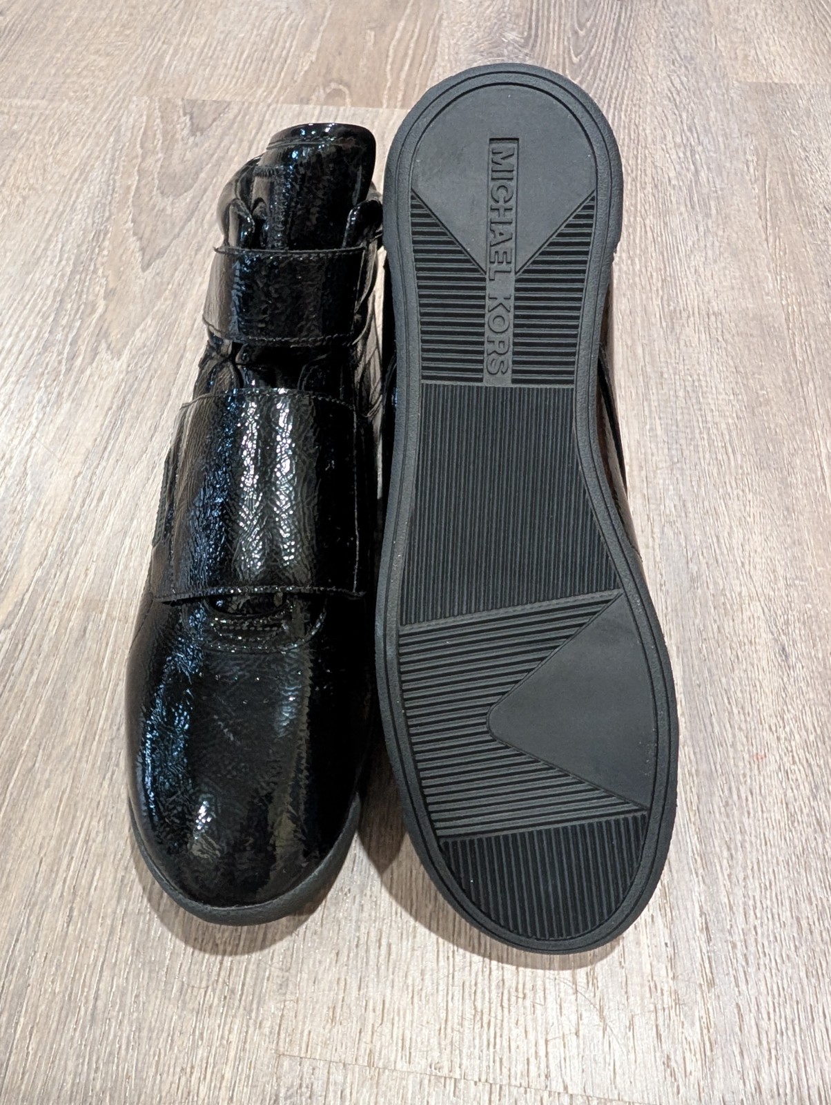 Michael Kors Gentry Black Patent Leather High-Top Wedge Trainer Sneakers 11