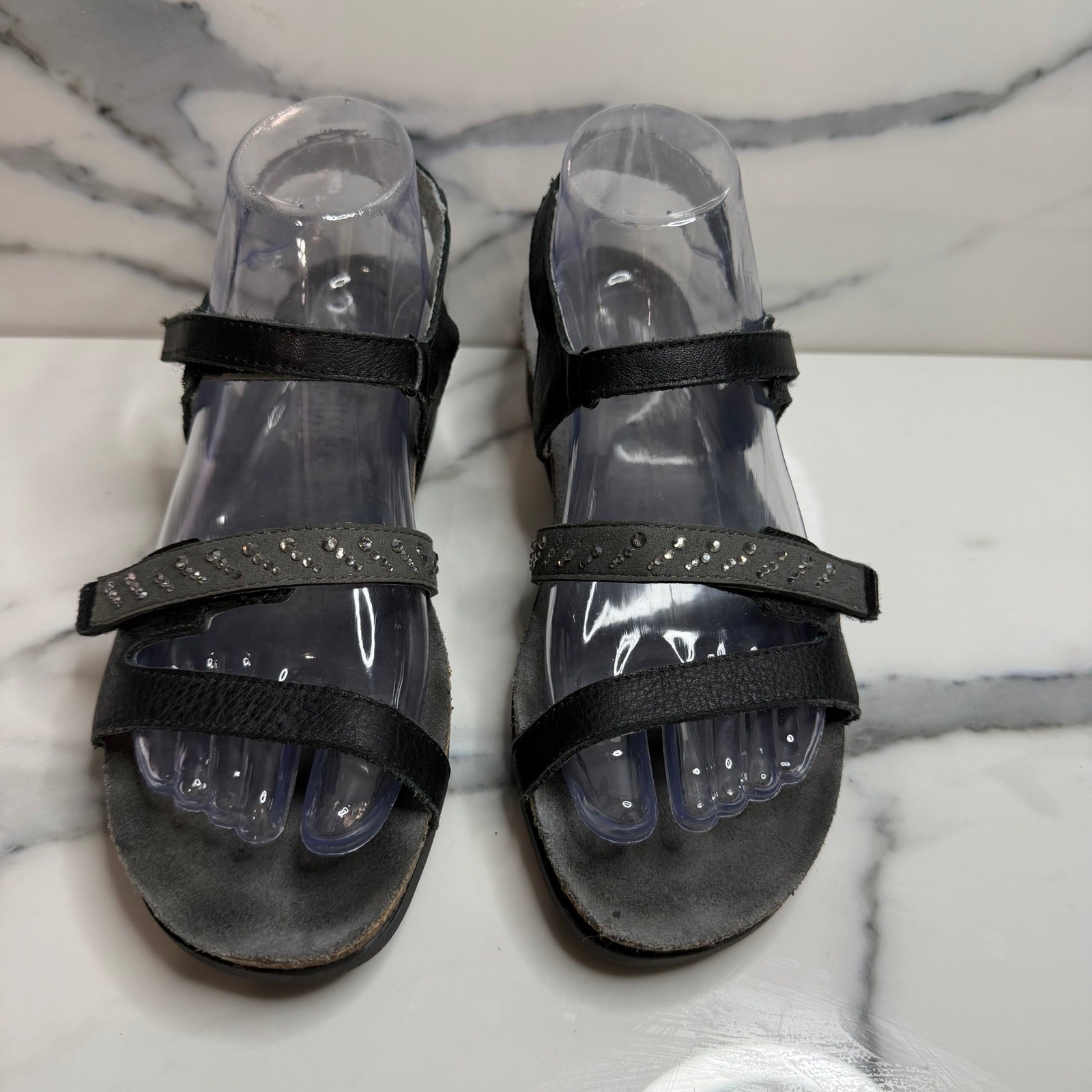 Naot Women’s Black/Silver Leather Kendall Sandals Sz 39 Sz 8.5 Strappy Comfort