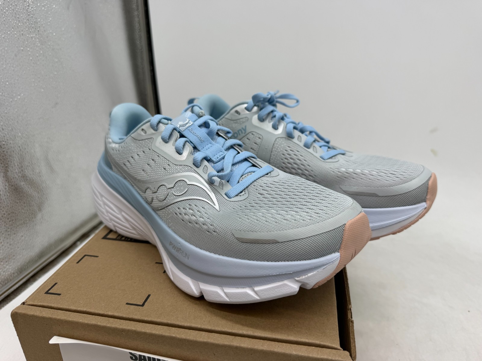 Saucony Guide 18 Sneakers Women’s Cloud Dream Athletic Lightweight Comfort – 8.5