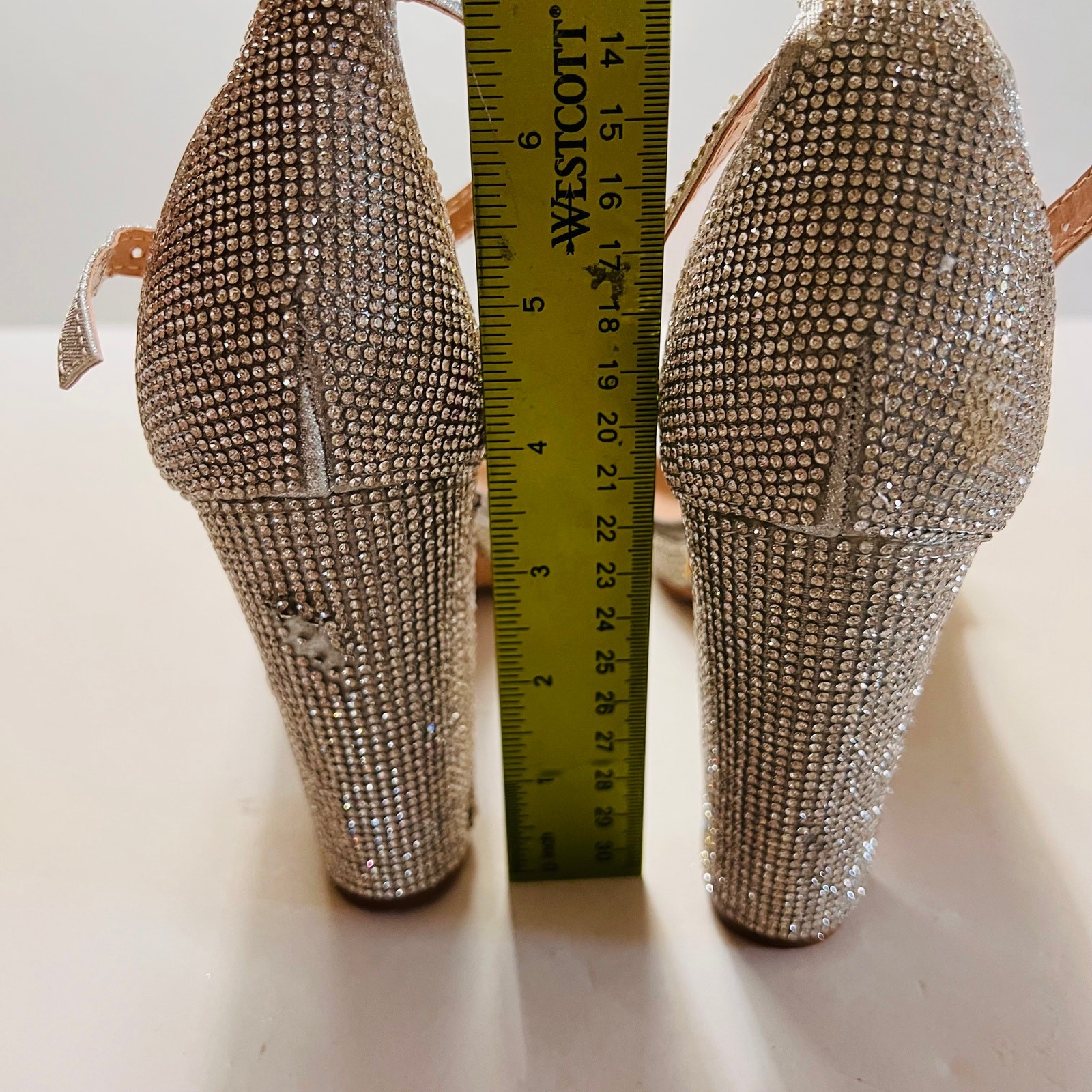 Forever Josina Rhinestones Block Heel Sandals Size 10 Silver