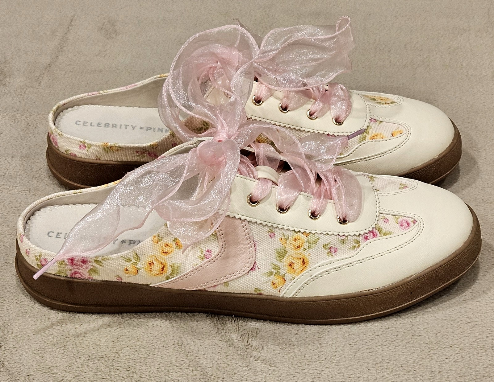 Celebrity Pink Slip On Shoes Size 10