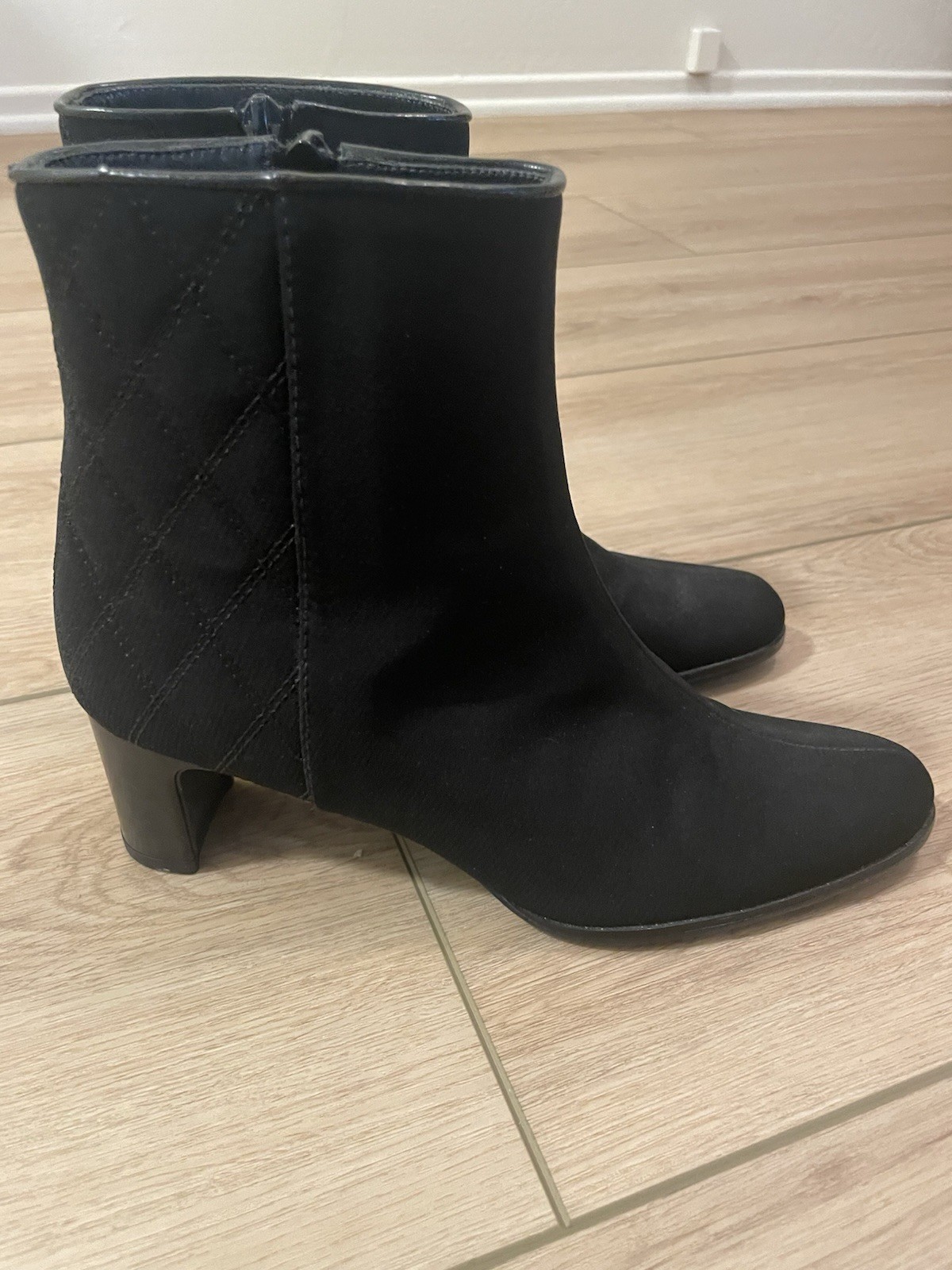 Stuart Weitzman Black Heeled Ankle Booties Womens 7