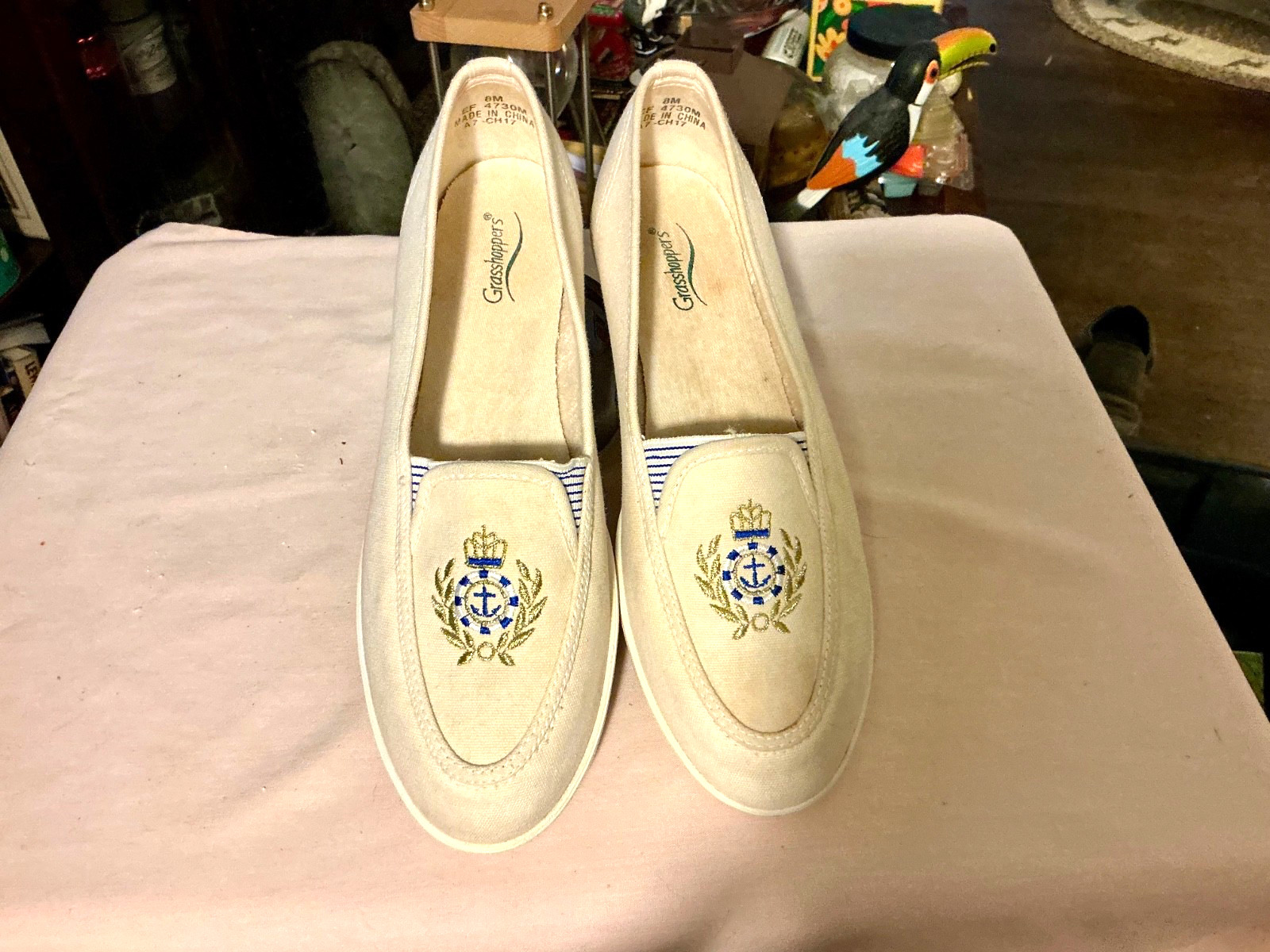 ladies grasshoppers flat slip on shoes size 8m