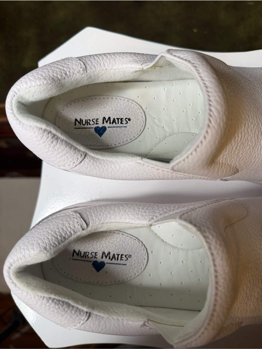 Nurse Mates White Leather Slip On Nursing Shoes Comfort Work Shoes | 7.5 | NWOT