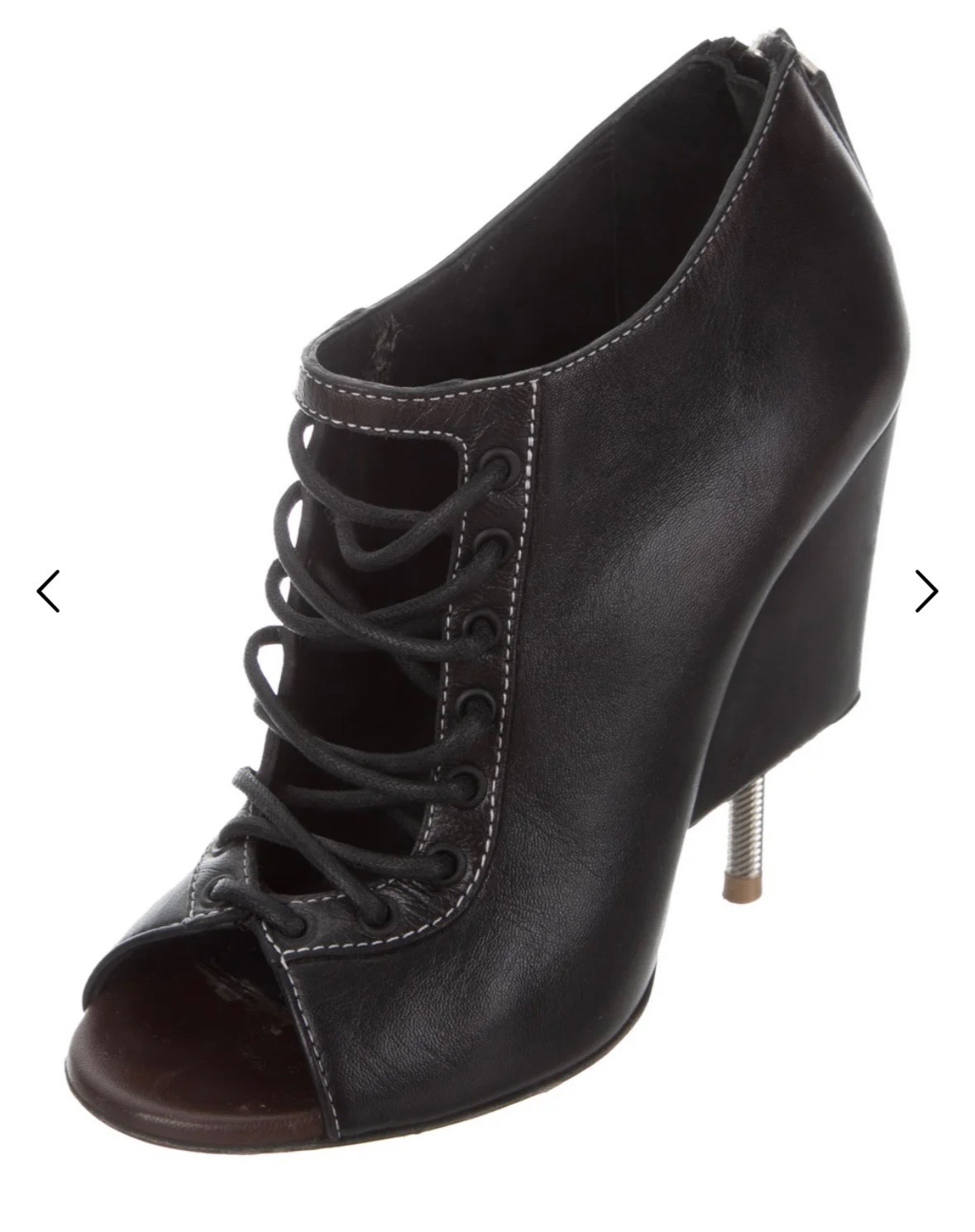 Beautiful GIVENCHY NISSA Leather Lace Up Bootie with Screw Heel Sz. 6