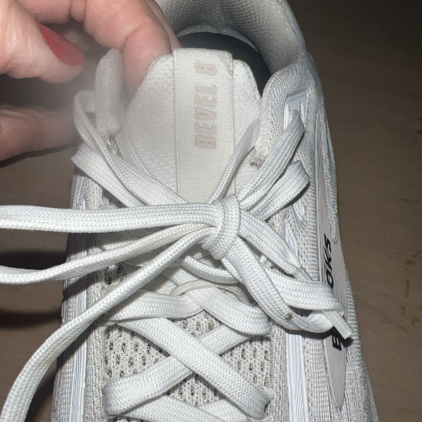 Brooks Revel 8 Women’s 12 Wide White Running Shoe Sneakers