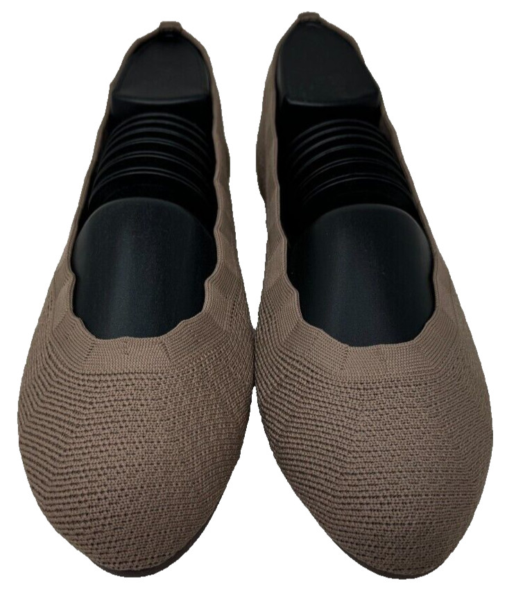 Skechers Women’s Cleo 2.0 Love Spell Slip On Walking Flats Mocha Size:8 186L