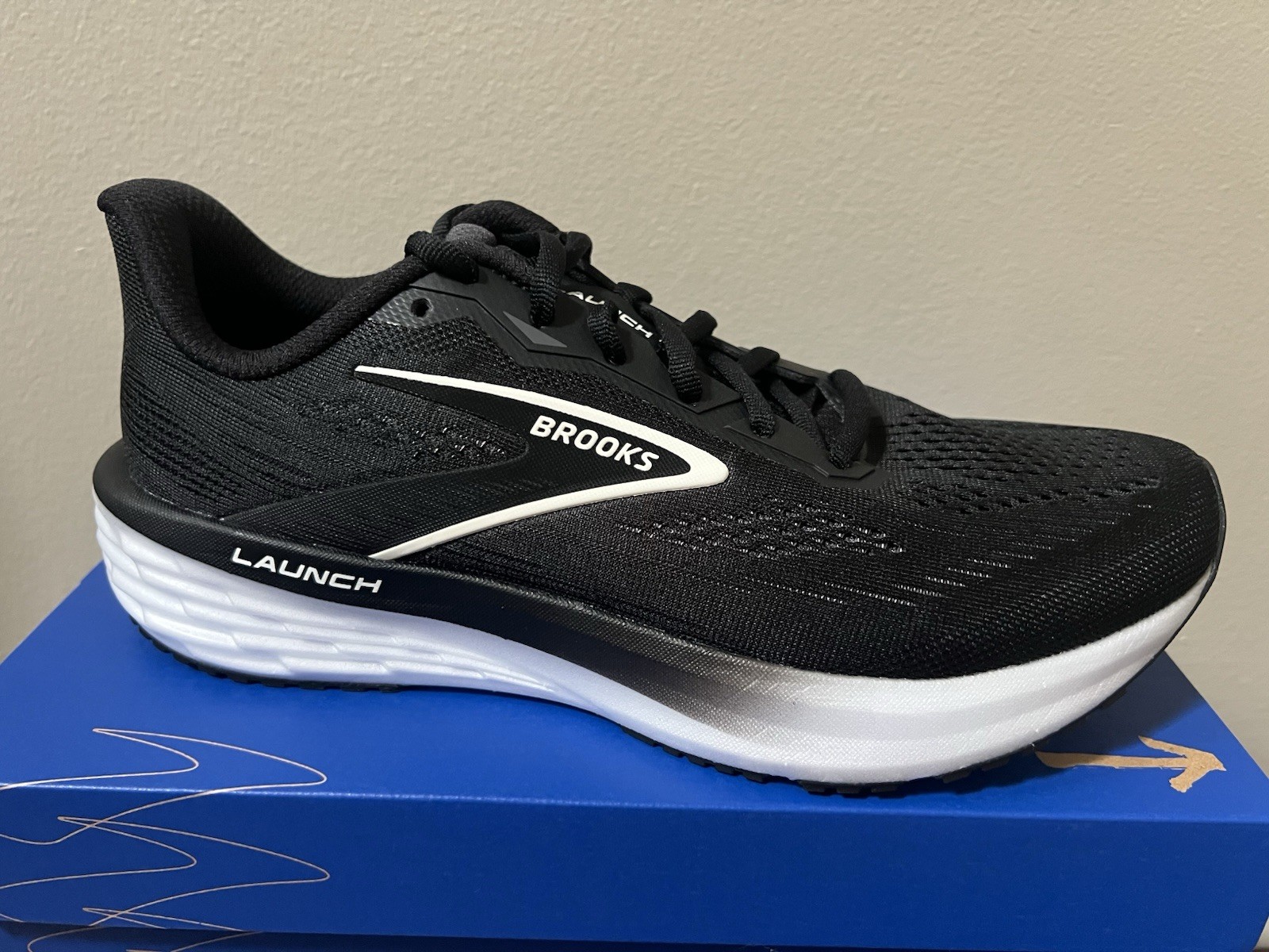 Women’s Brooks Launch 12 Black Grey White 120471 1B 090