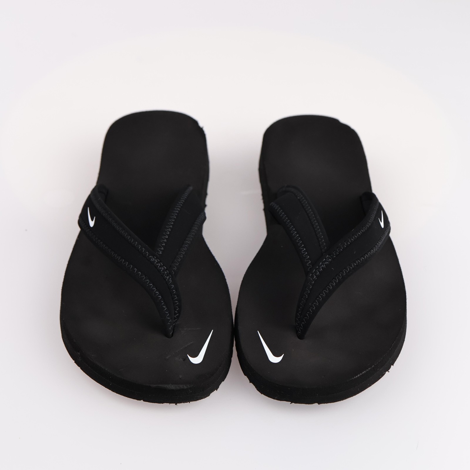 Nike Womens Celso Sandals Size 6 Black Foam Thong Flip Flop Casual Pool Slides
