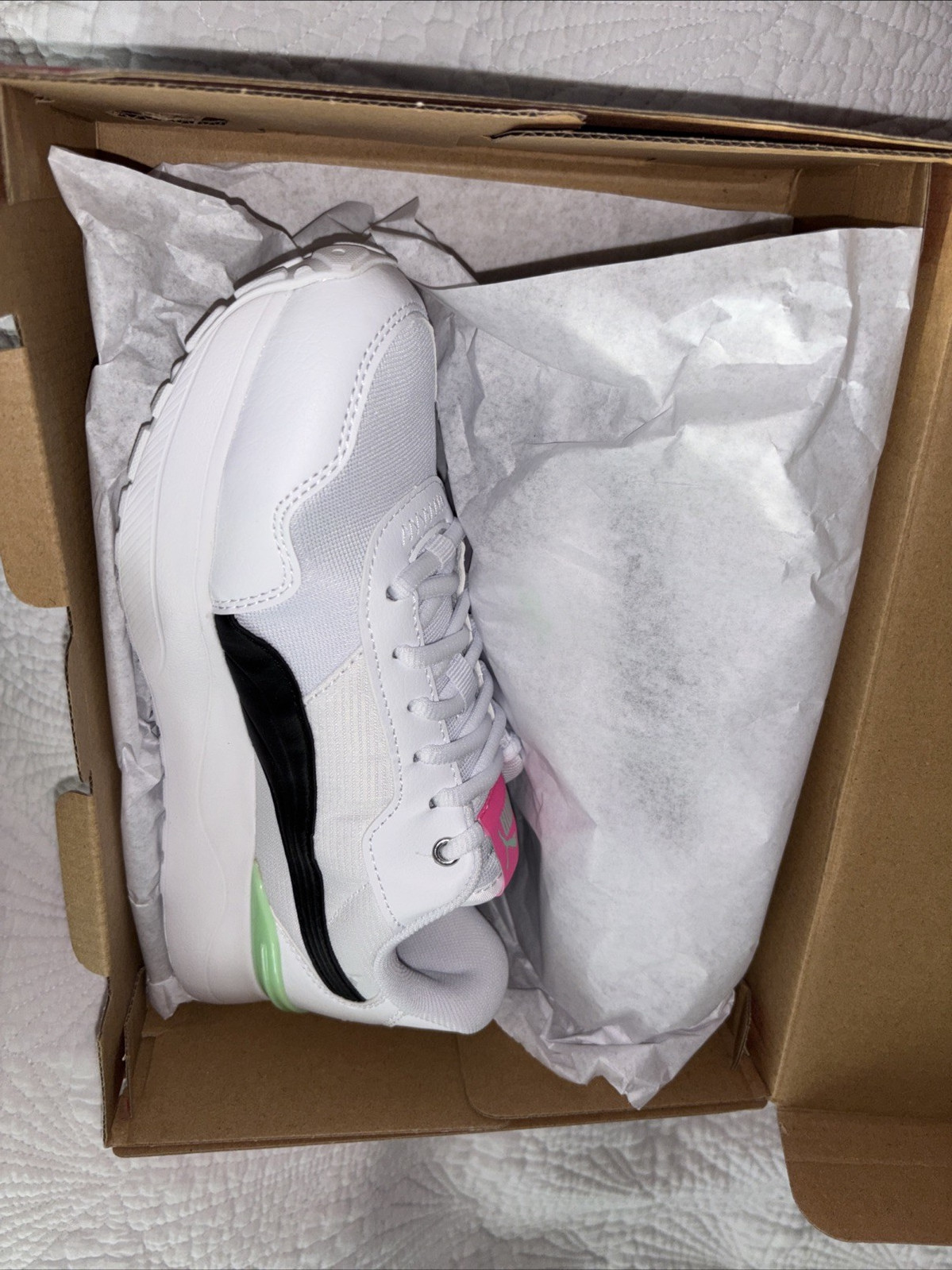 Puma R78 Voyage Women’s Size 5.5 Sneakers White Pink Fresh Mint