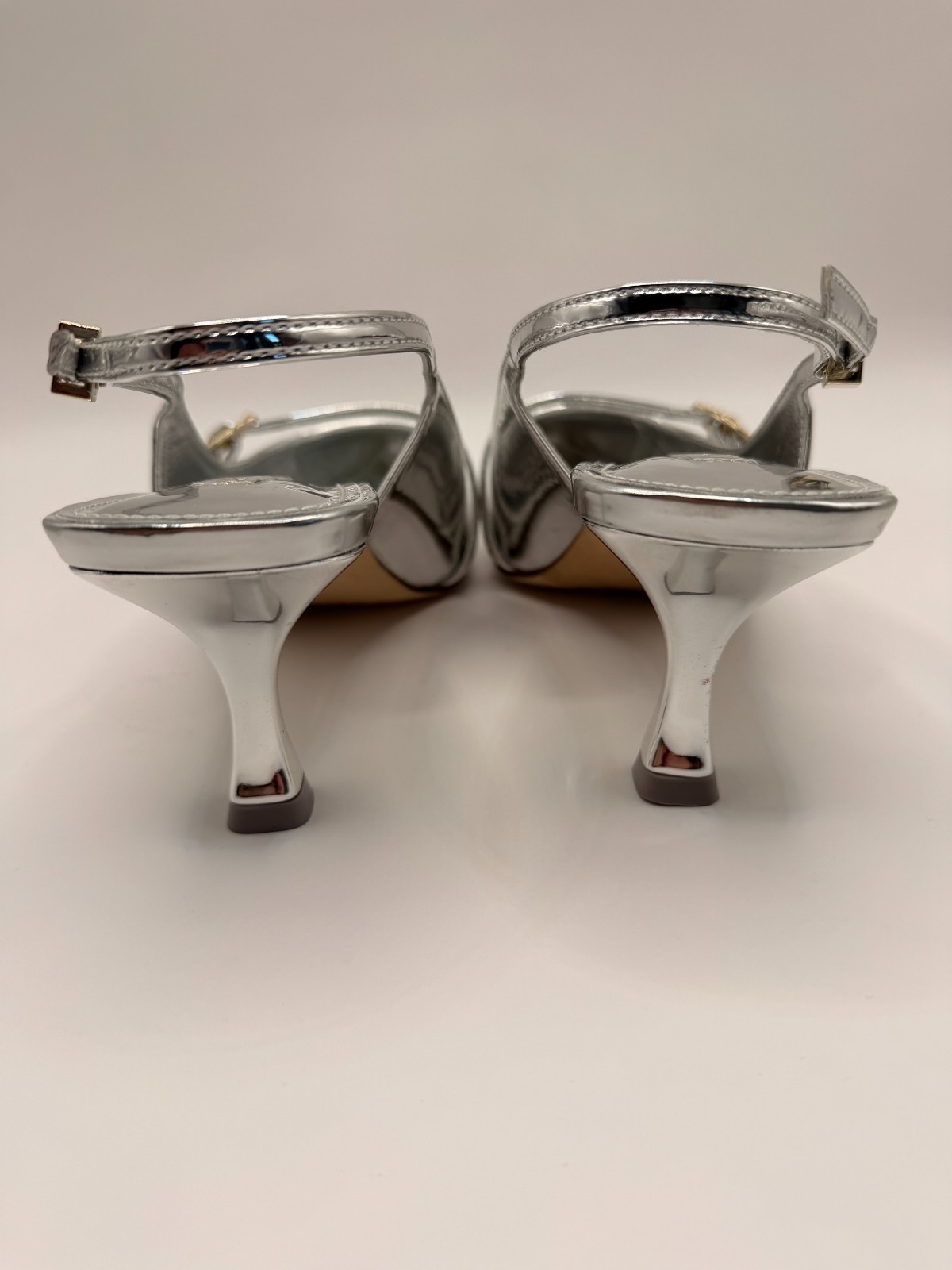 Larroudé Womens Ines Pump In Silver Specchio Pointy Toe Slingback Heel Sz 7