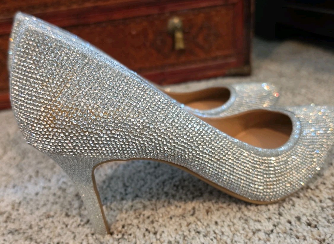 INC Zitah22 Pump Shoes 7M Pearl Gold Rhinestones Pointed Toe 3.25″ HeelsStiletto