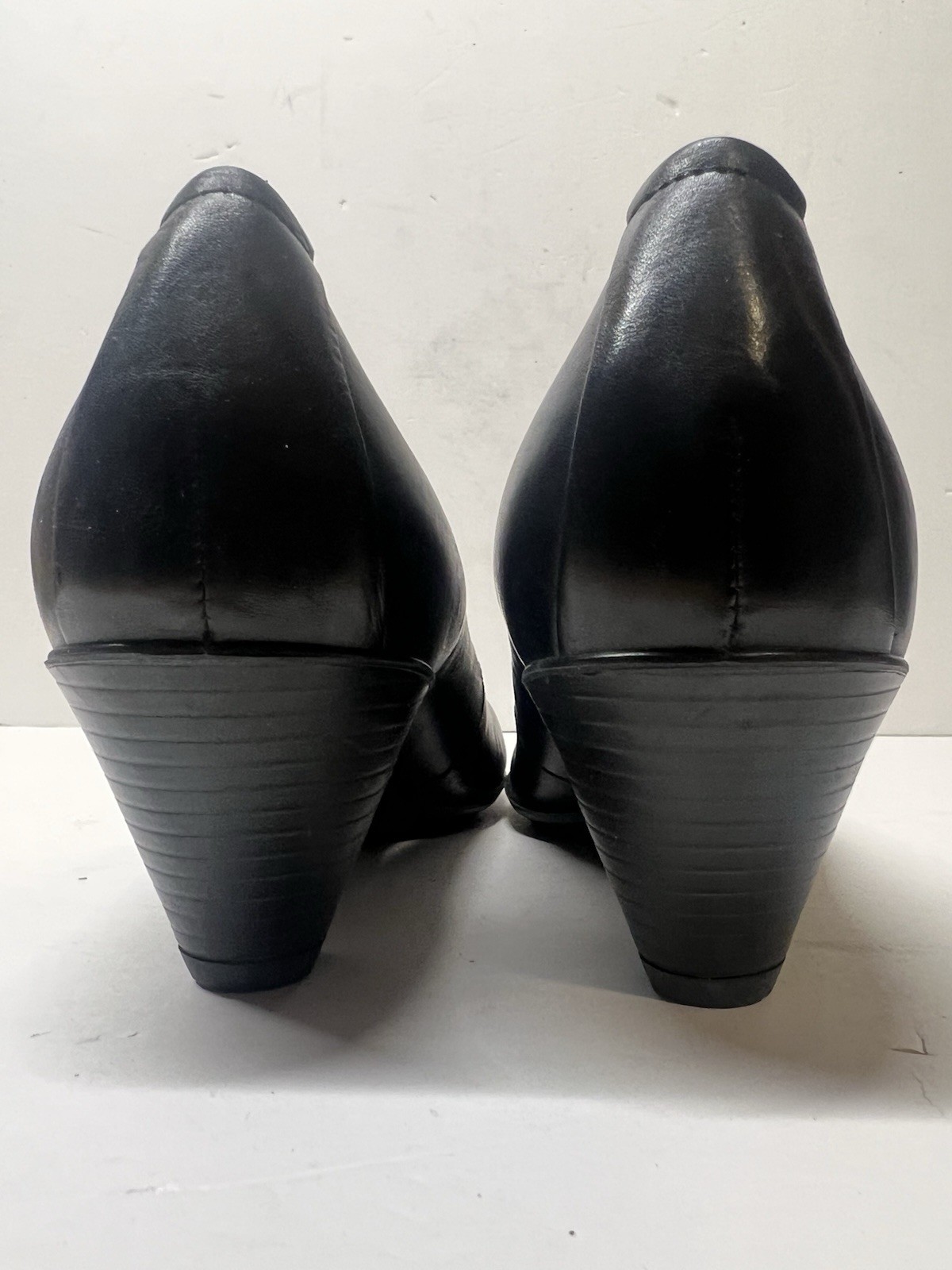 ECCO TOUCH 50 Classic Black Leather Pumps 2″ heel, Sz 38 Round Toe